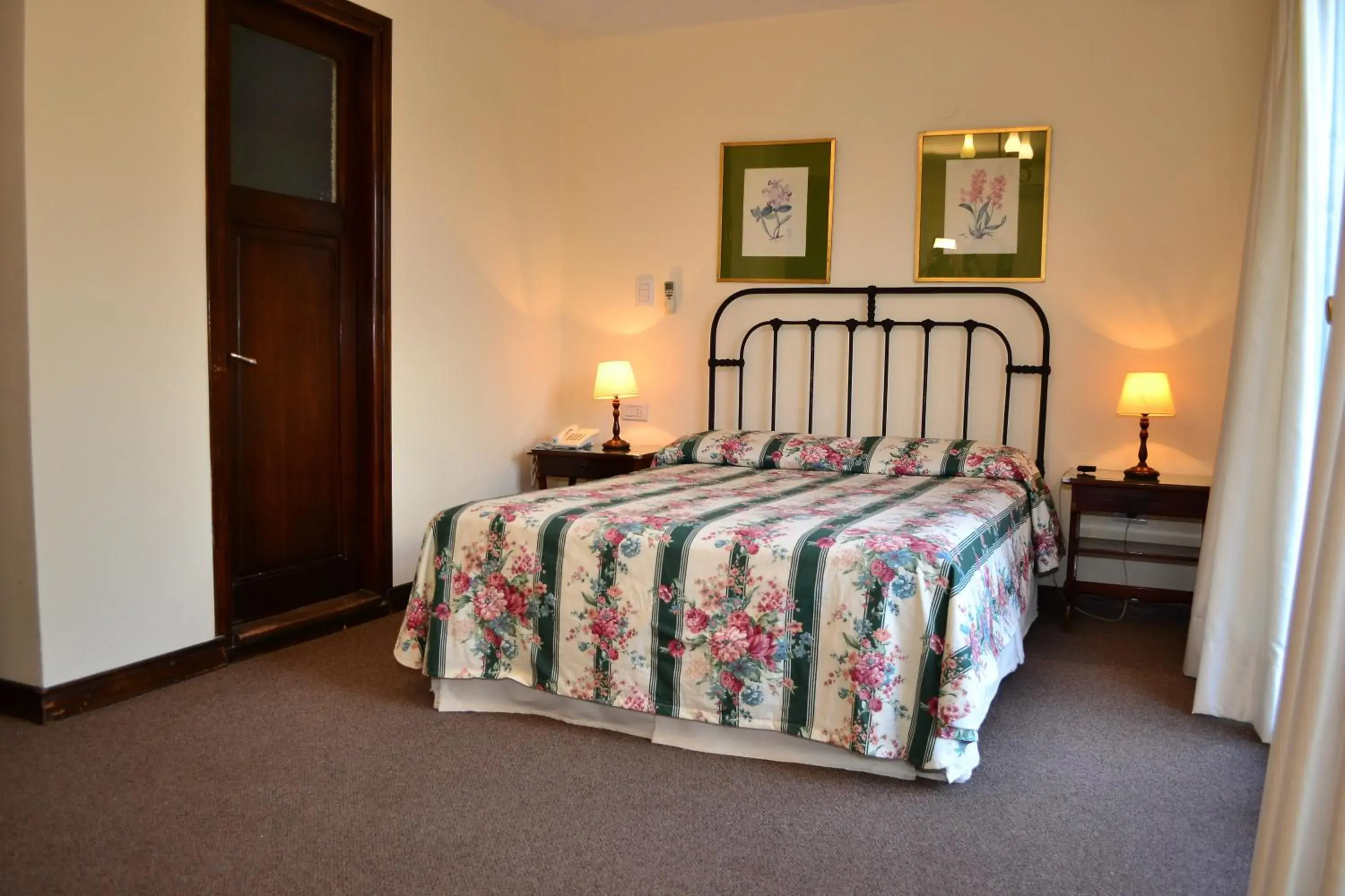 Bedroom, Bed in Hotel Salta