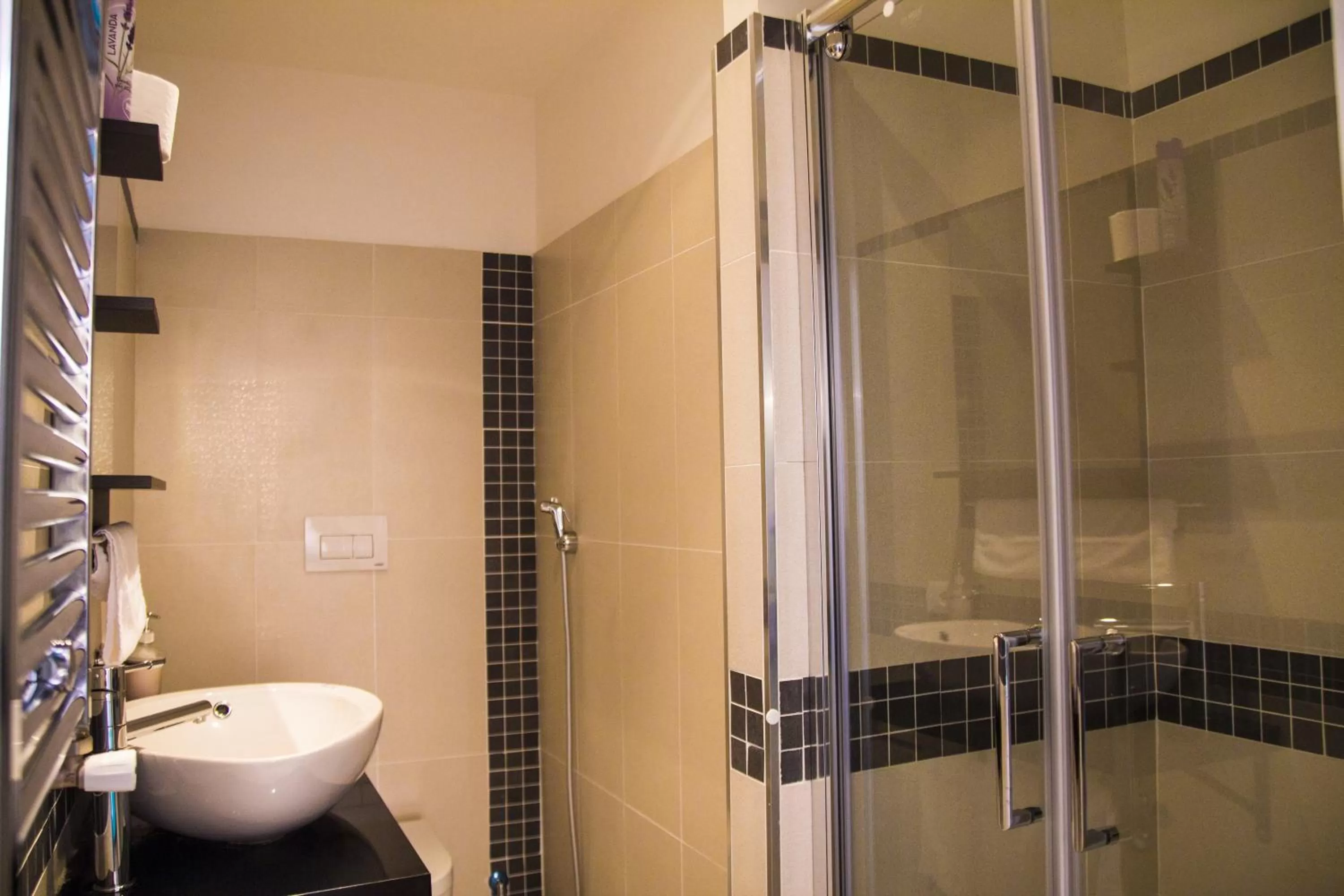 Bathroom in Sesto Suites Central