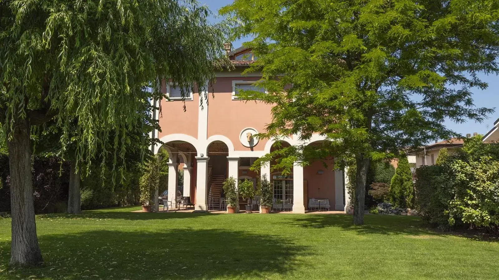 Property Building in Villa Matildis