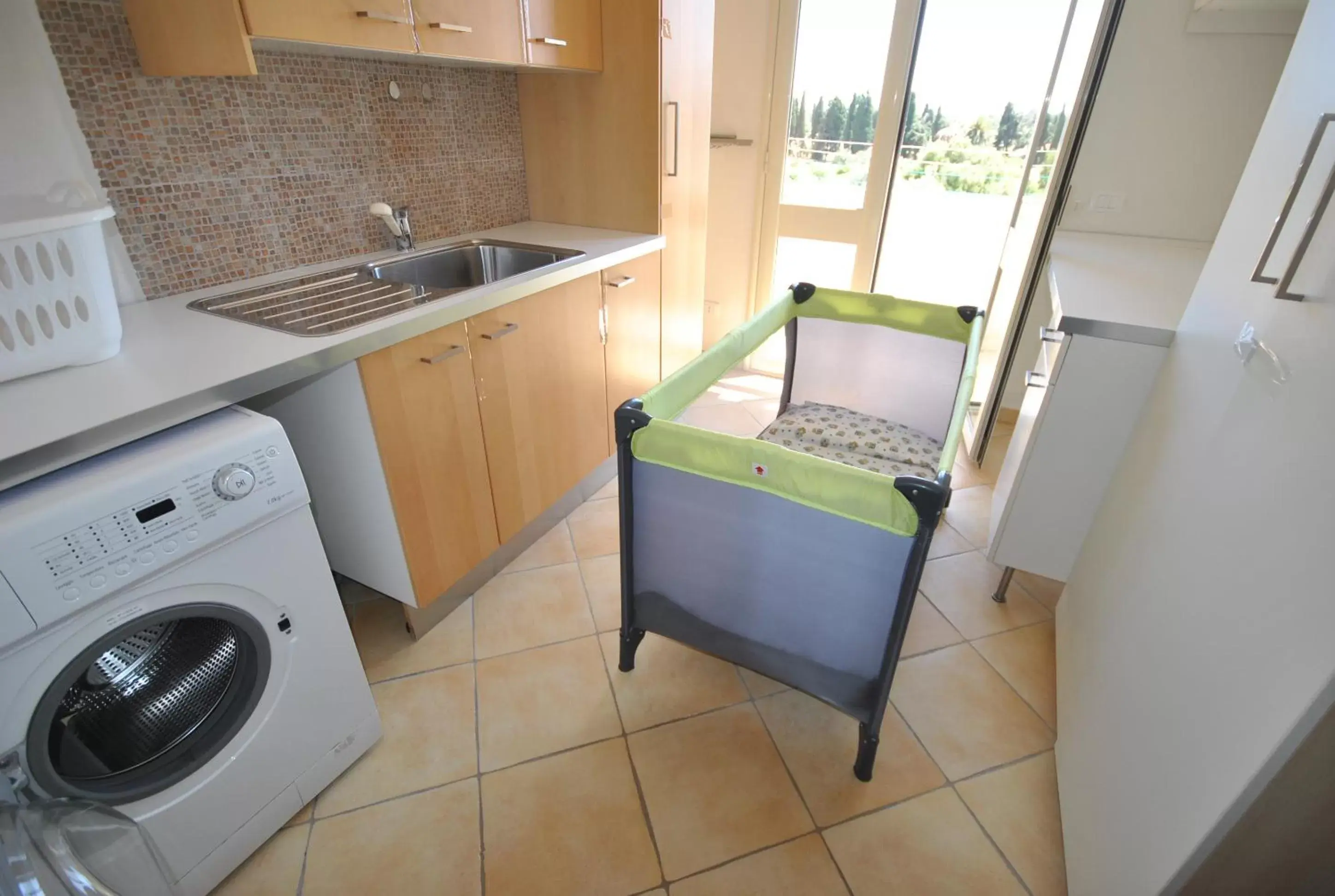 laundry, Kitchen/Kitchenette in Holiday Residence Rifugio
