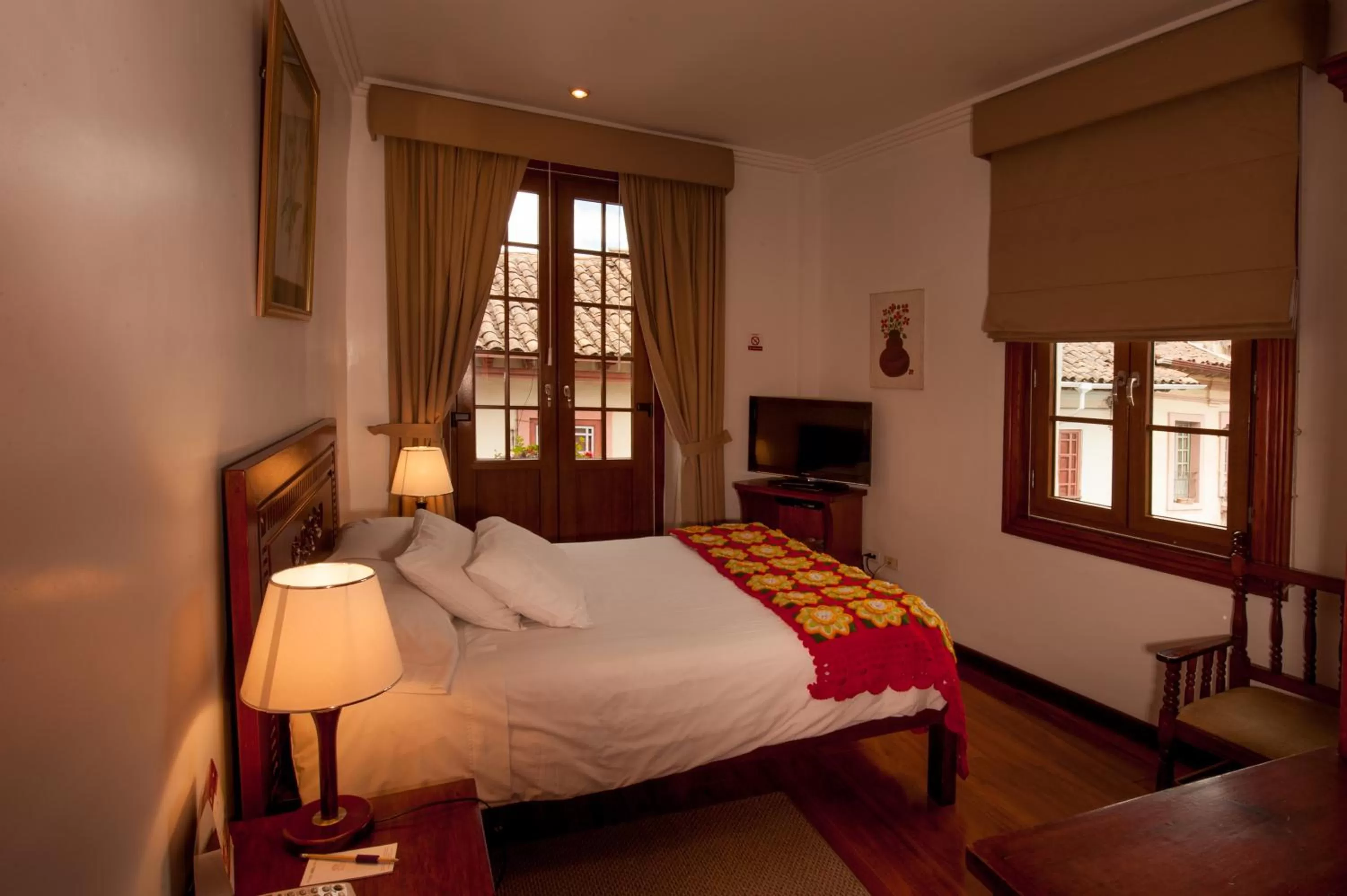 Bed in Hotel Victoria