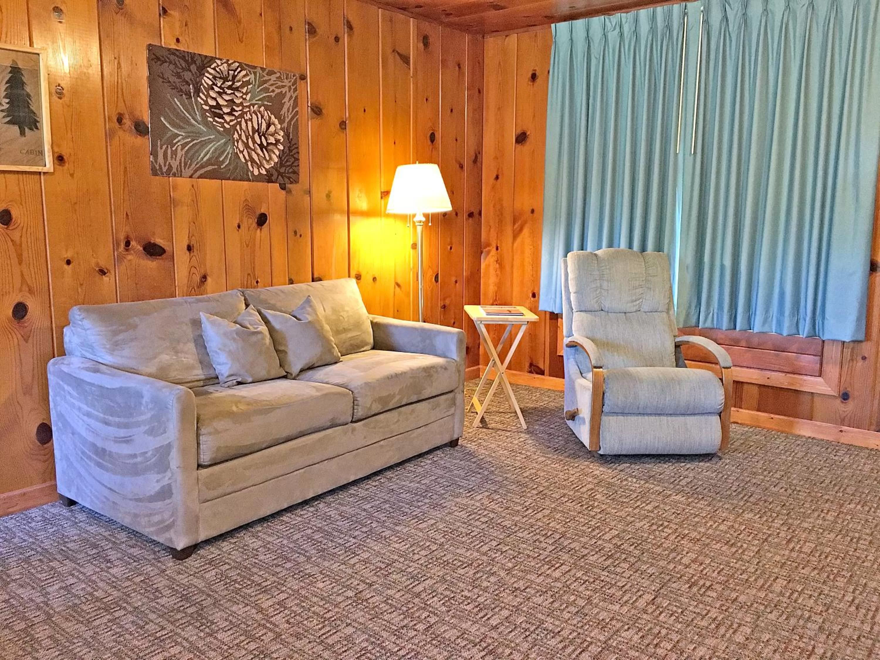 Park Motel and Cabins