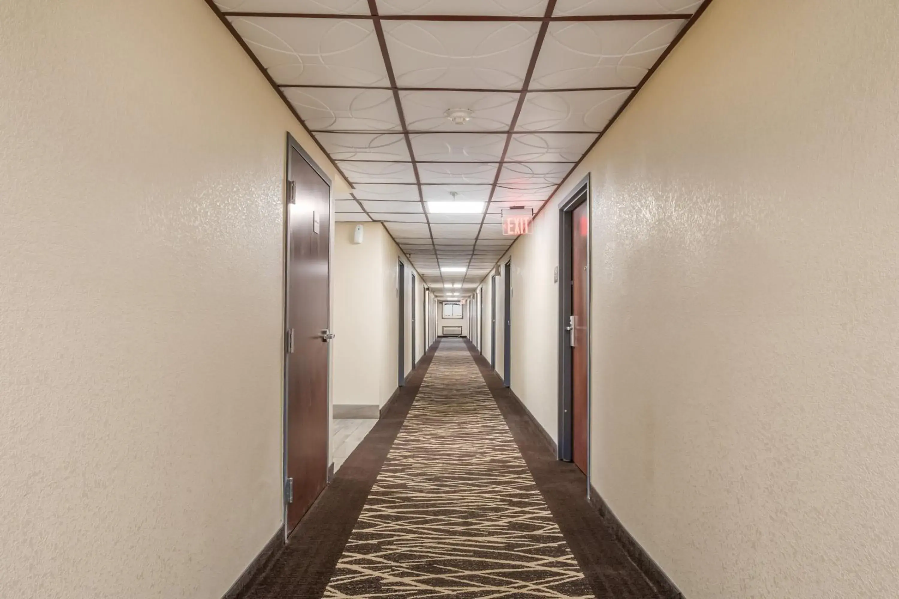 Decorative detail in Red Roof Inn Chicago-Alsip