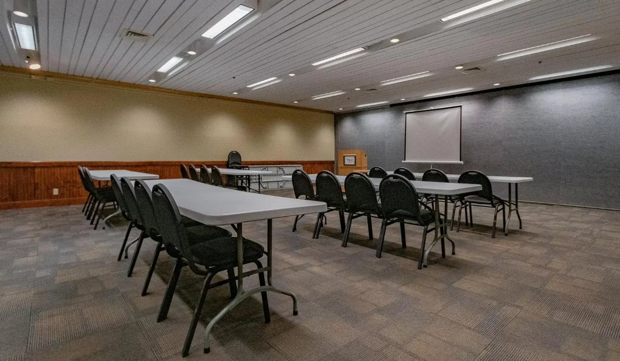 Meeting/conference room in Embarcadero Resort