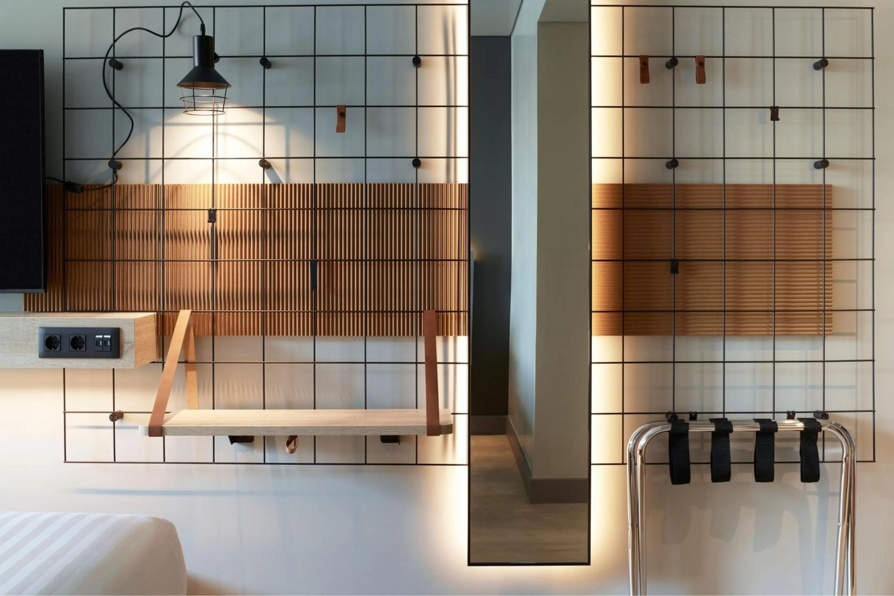 Photo of the whole room in Moxy Athens City