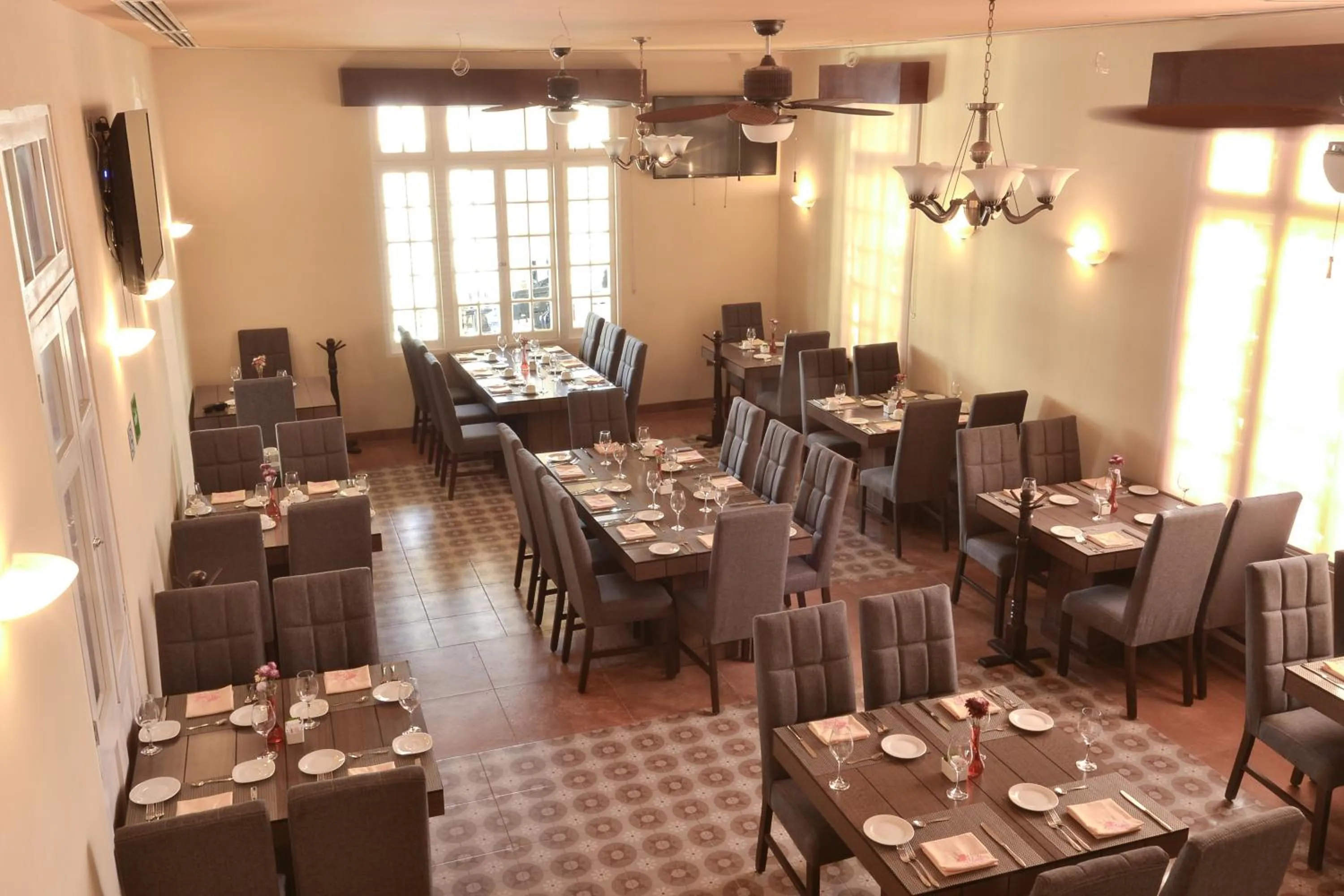 Restaurant/places to eat in Hotel Boutique Real San Juan Center