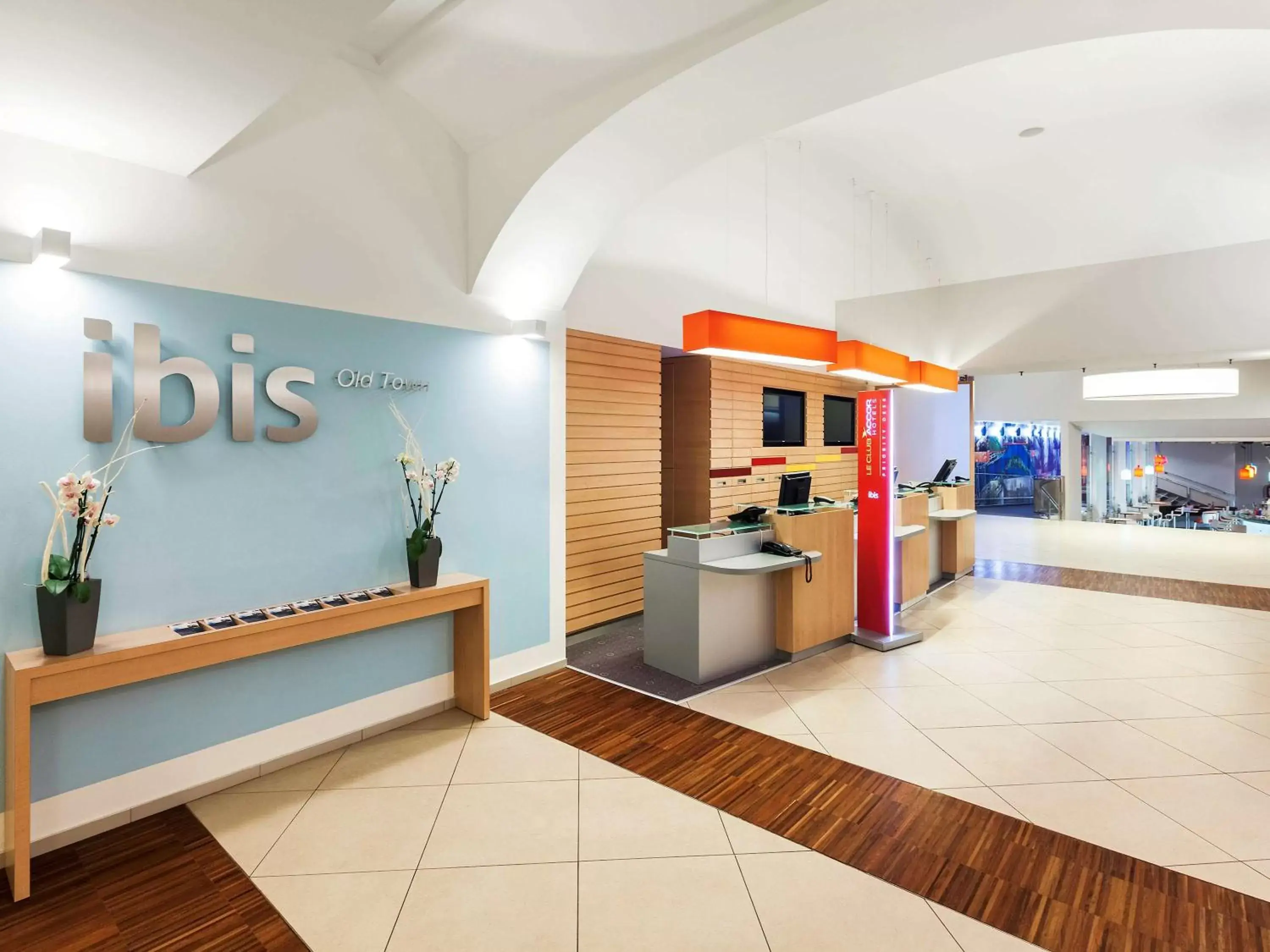 Property building, Lobby/Reception in Ibis Praha Old Town