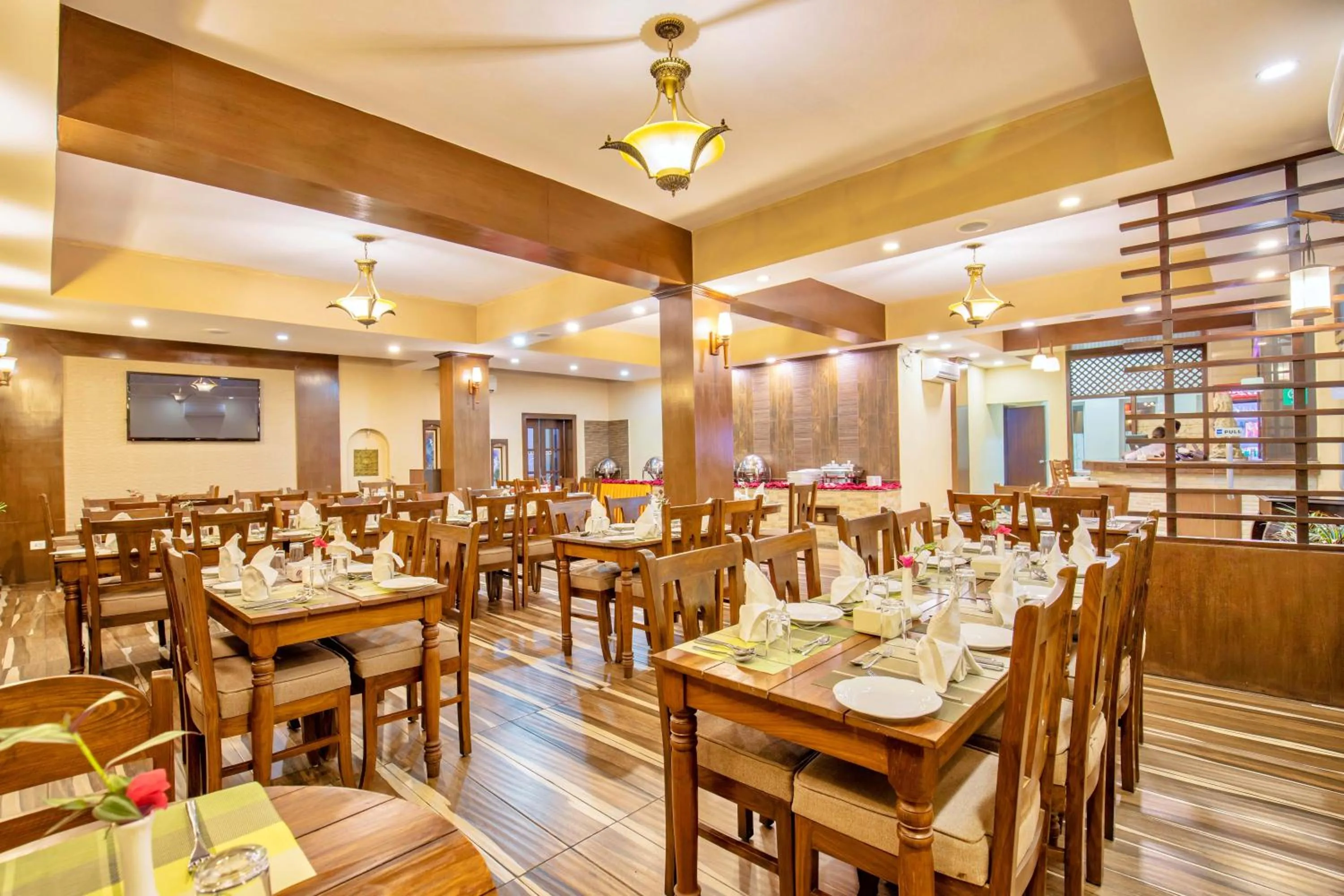 Restaurant/Places to Eat in Da Yatra Courtyard Hotel