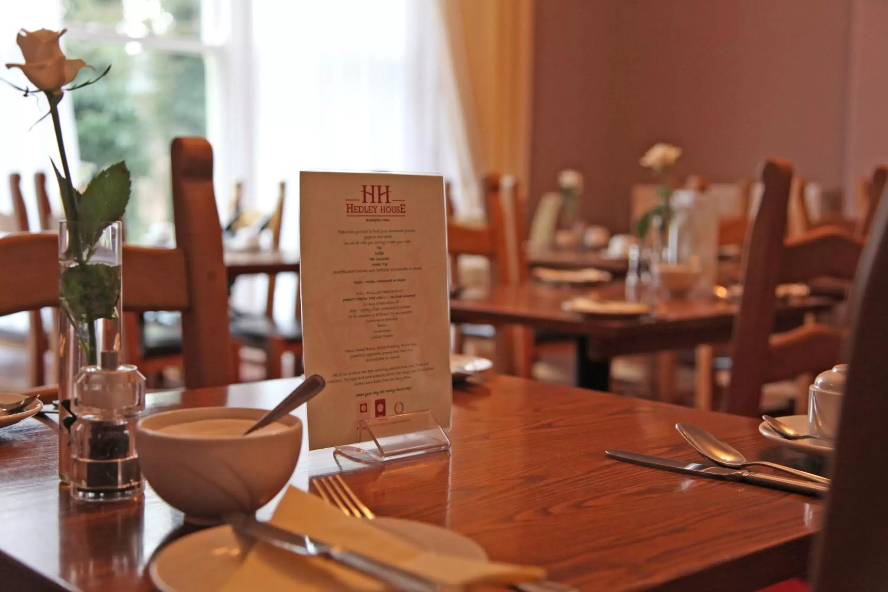 Restaurant/Places to Eat in Hedley House Hotel & Apartments