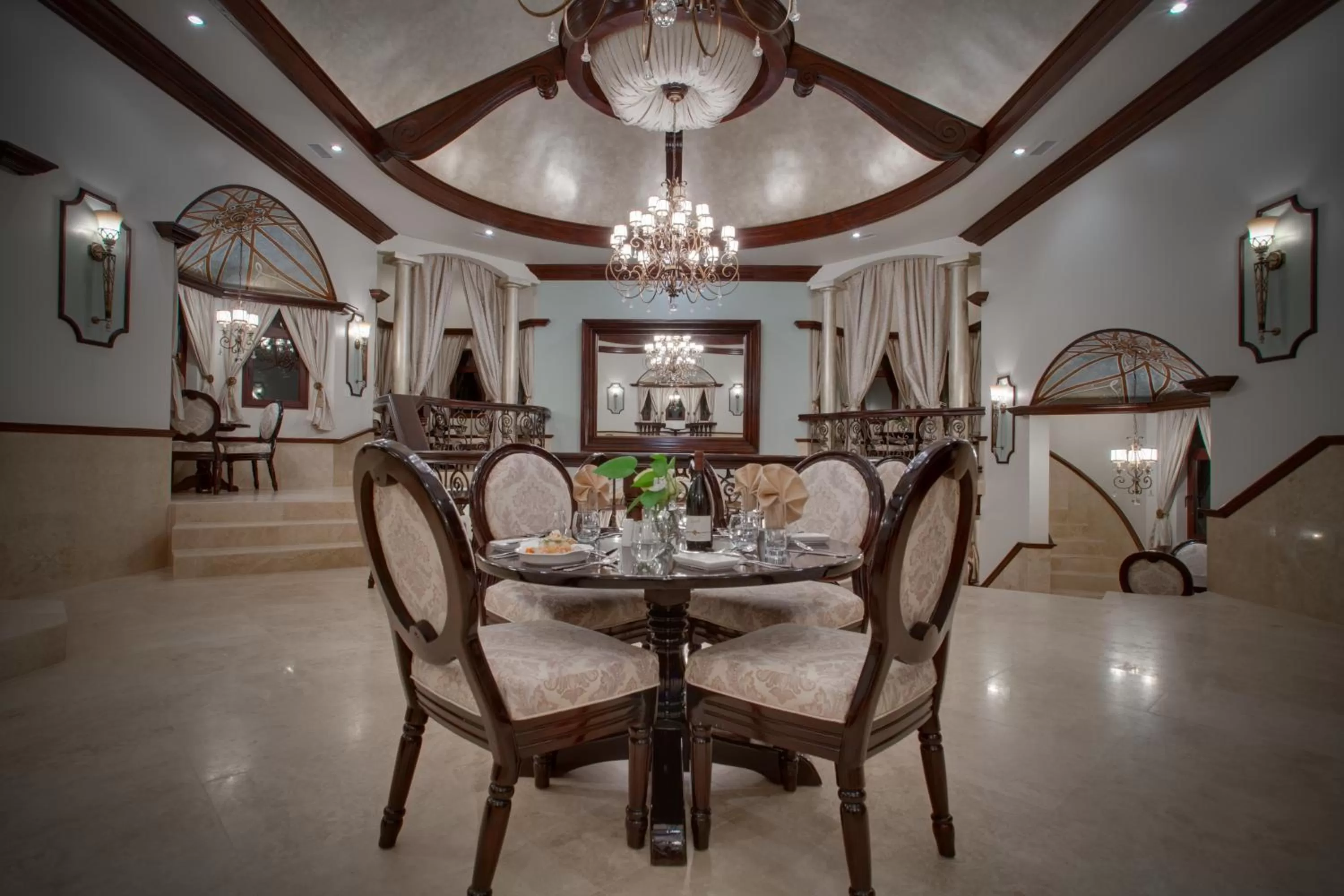 Restaurant/places to eat in Coco Beach Resort