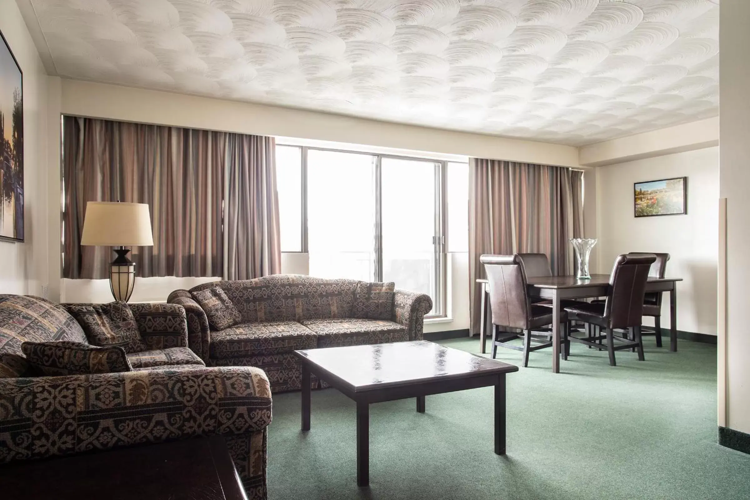 Living room, Seating Area in The Business Inn