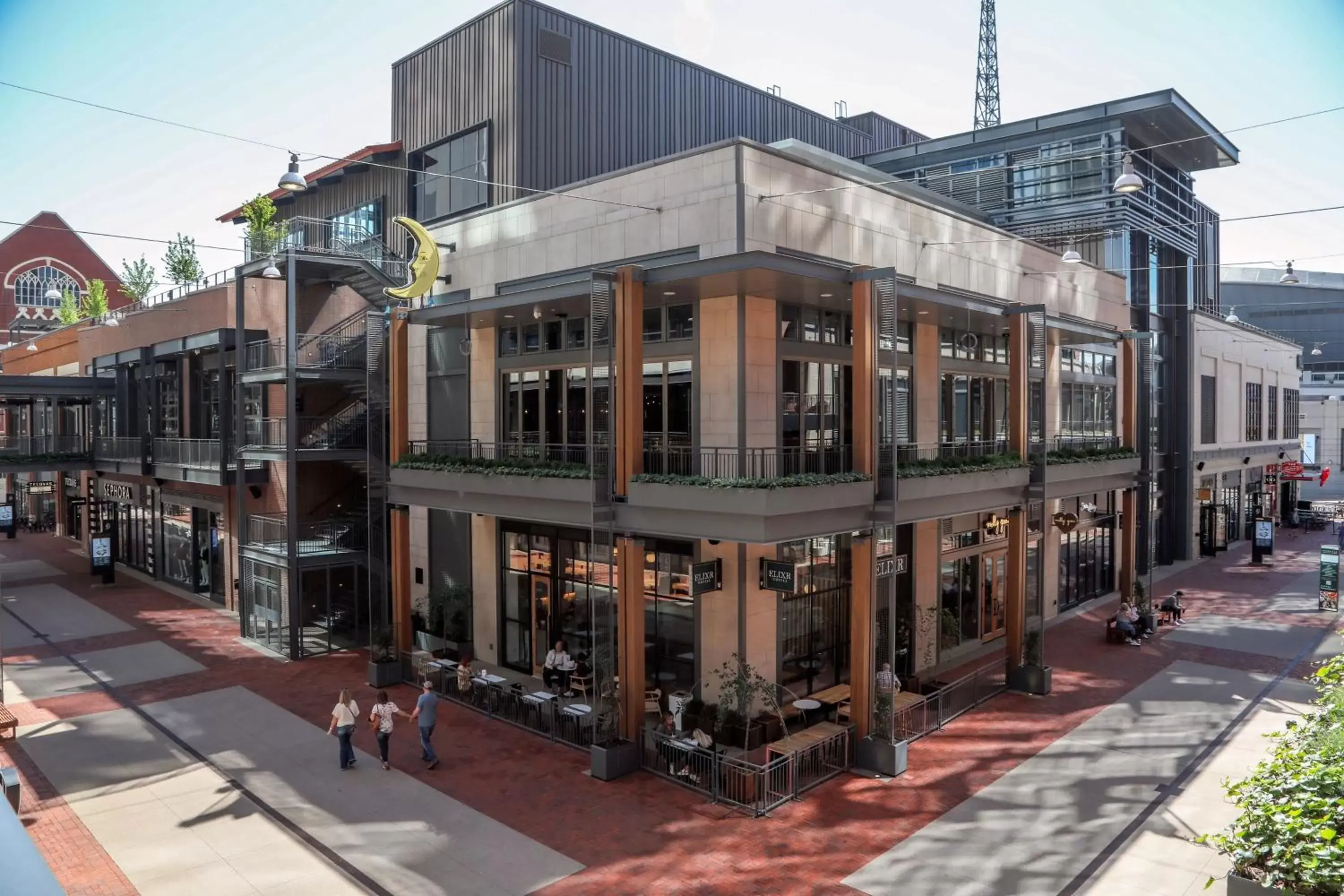 Restaurant/places to eat, Property Building in Renaissance Nashville Hotel