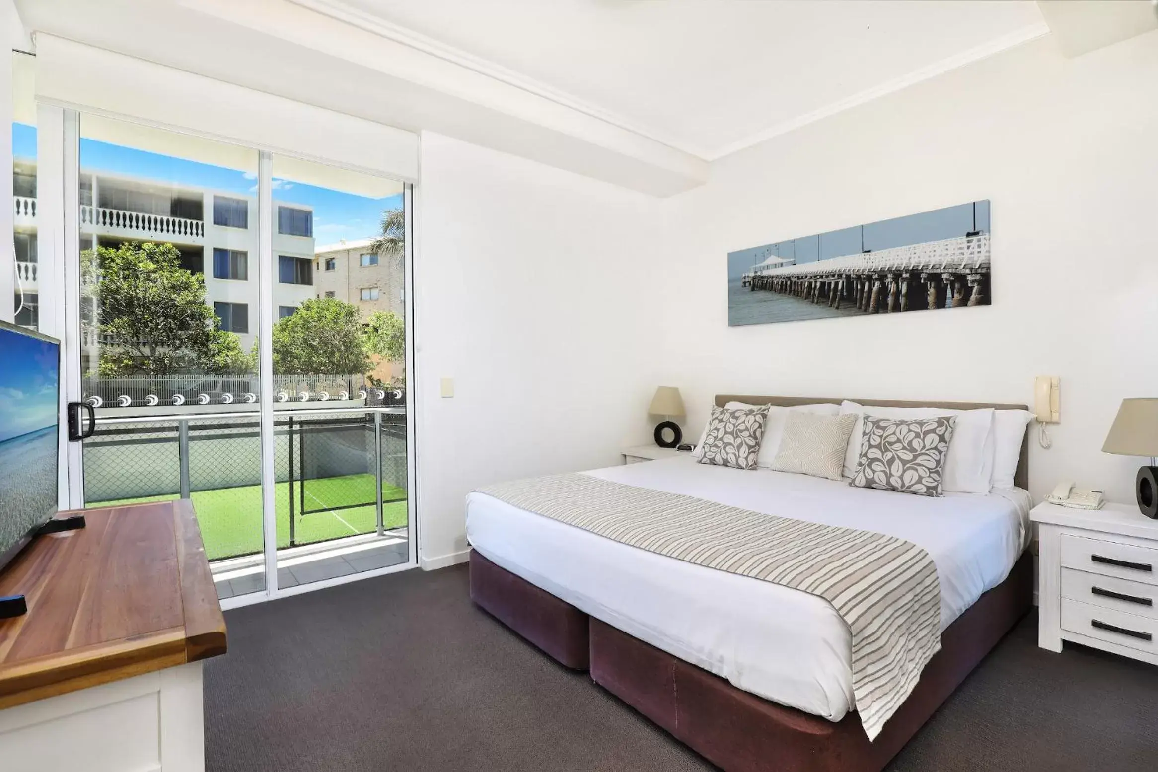 Bedroom, Bed in Aspect Caloundra