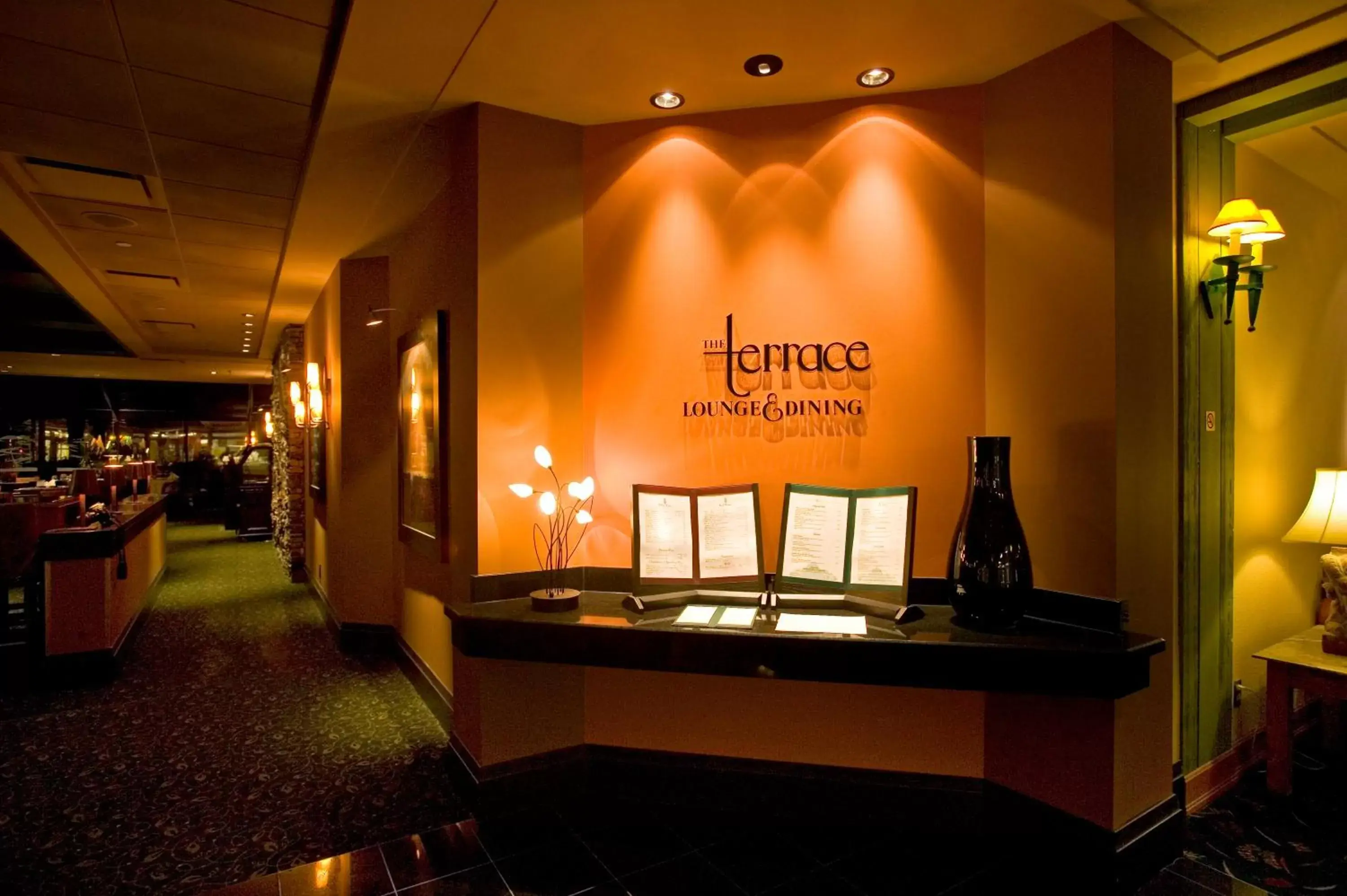 Restaurant/places to eat in Banff Park Lodge Restaurant/places to eat in Banff Park Lodge