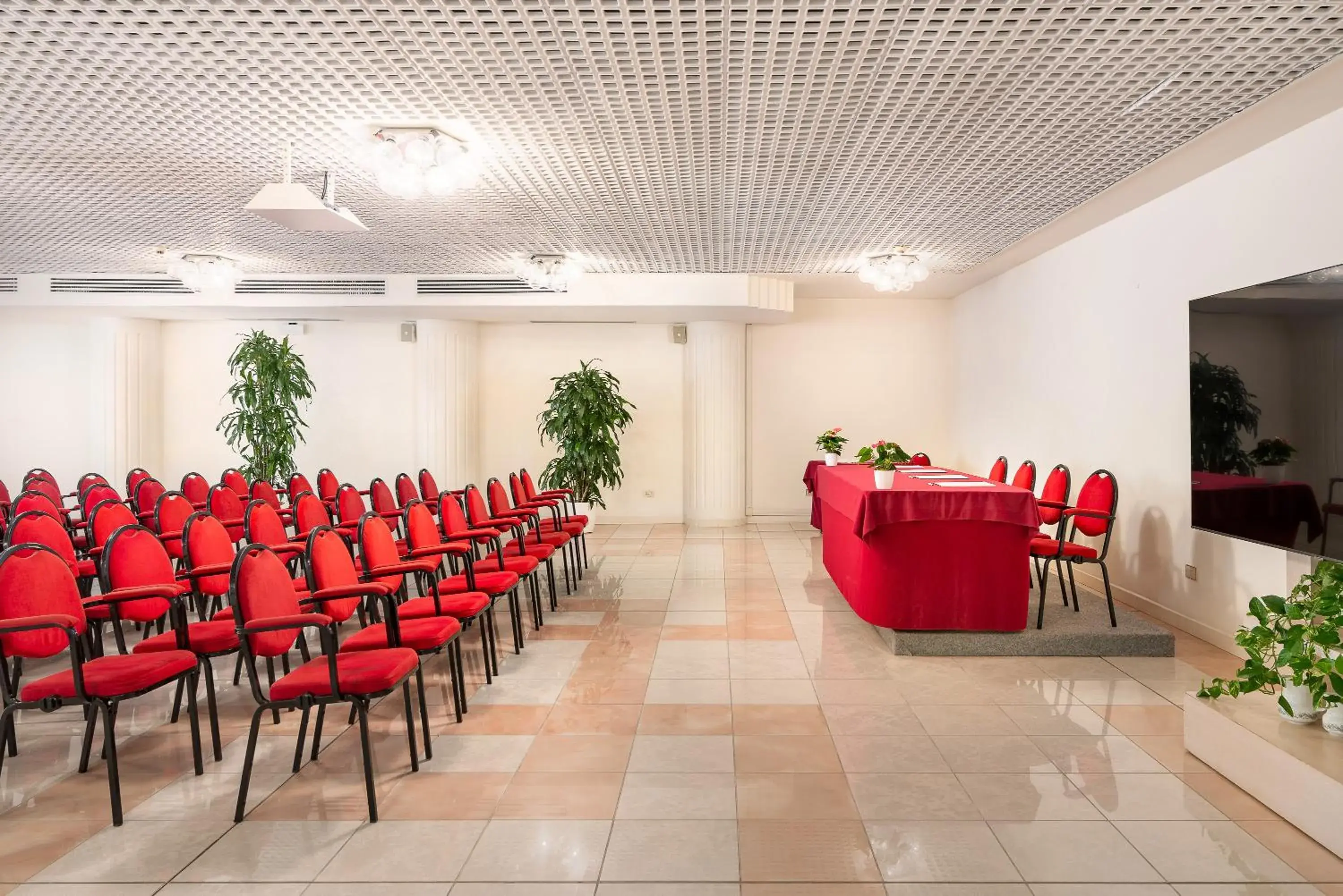 Meeting/conference room in Universal Hotel