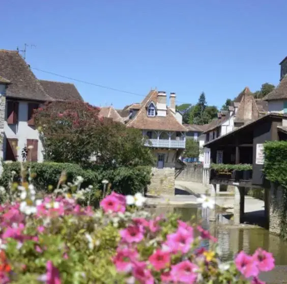 Property Building in La Poterie