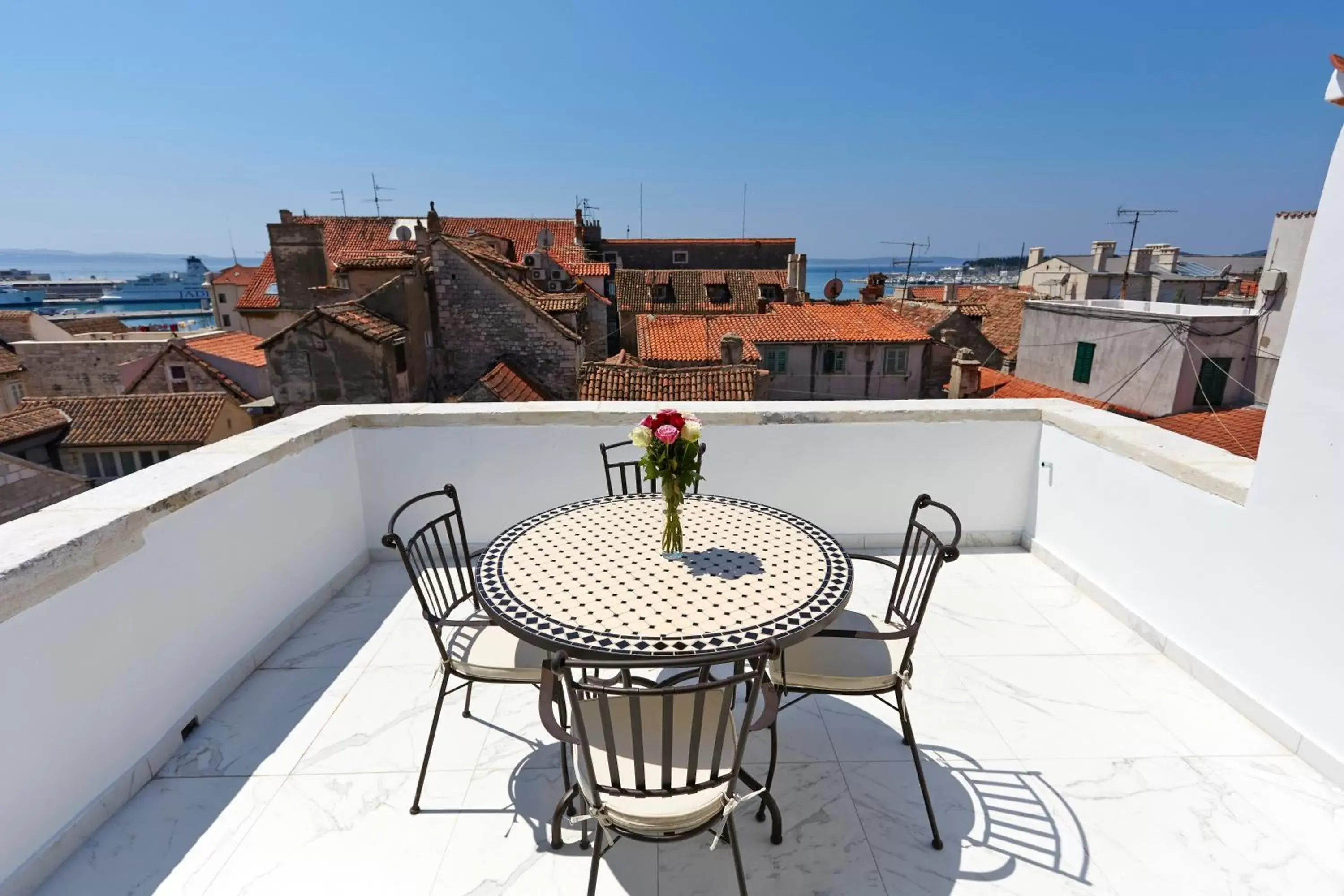 Balcony/Terrace in Jupiter Luxury Hotel