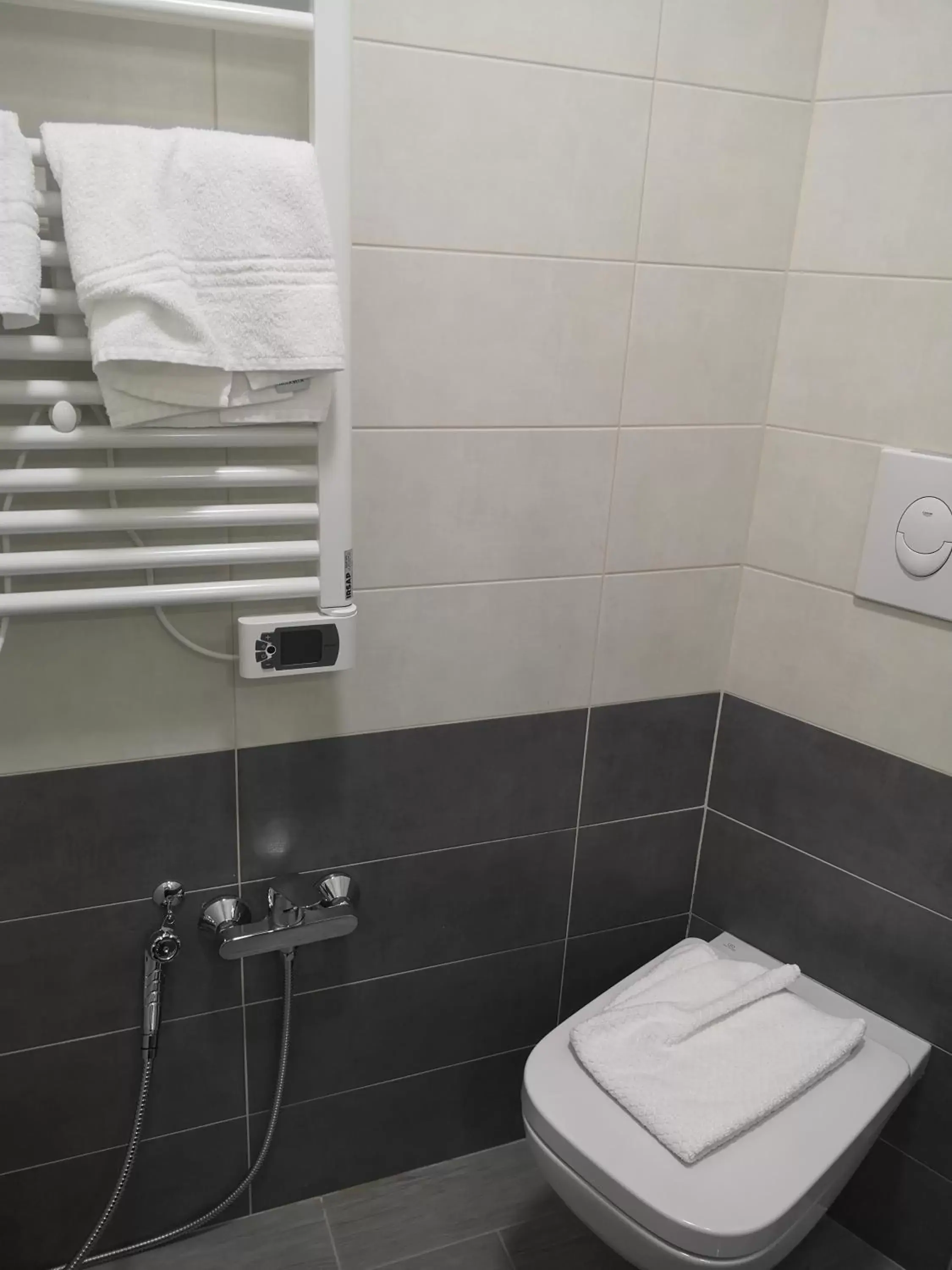 Bathroom in Hotel Clodi