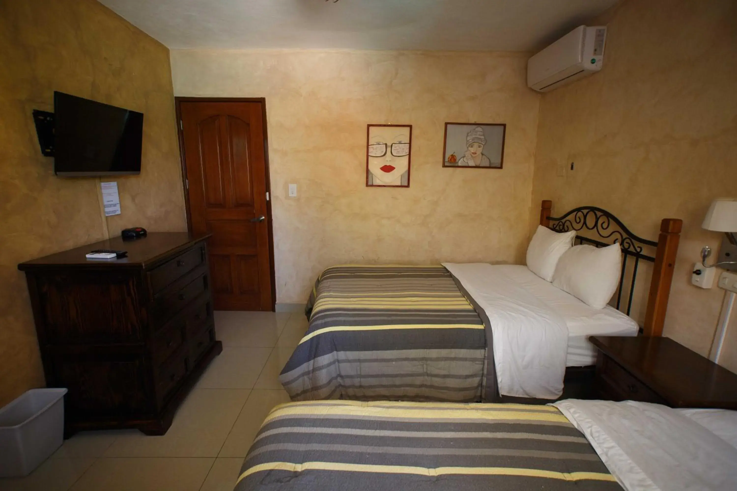 Bedroom, Bed in Hotel La Casona Real