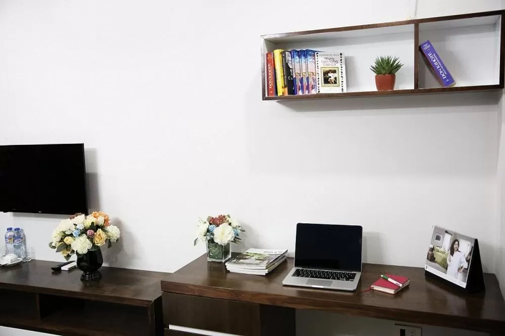 V House 6 Serviced Apartment