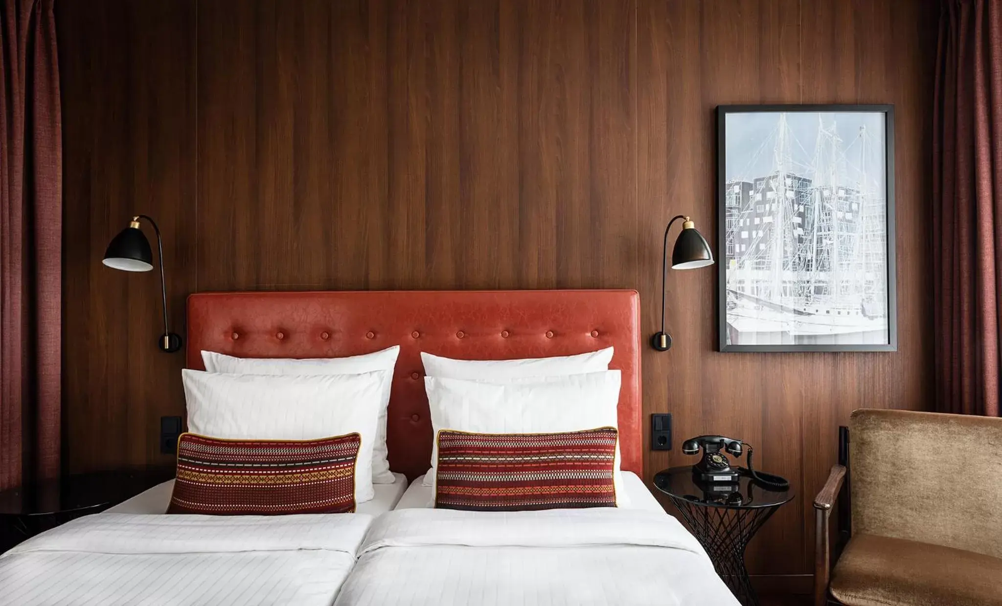 Bedroom, Bed in AMERON Hamburg Hotel Speicherstadt Bedroom, Bed in AMERON Hamburg Hotel Speicherstadt