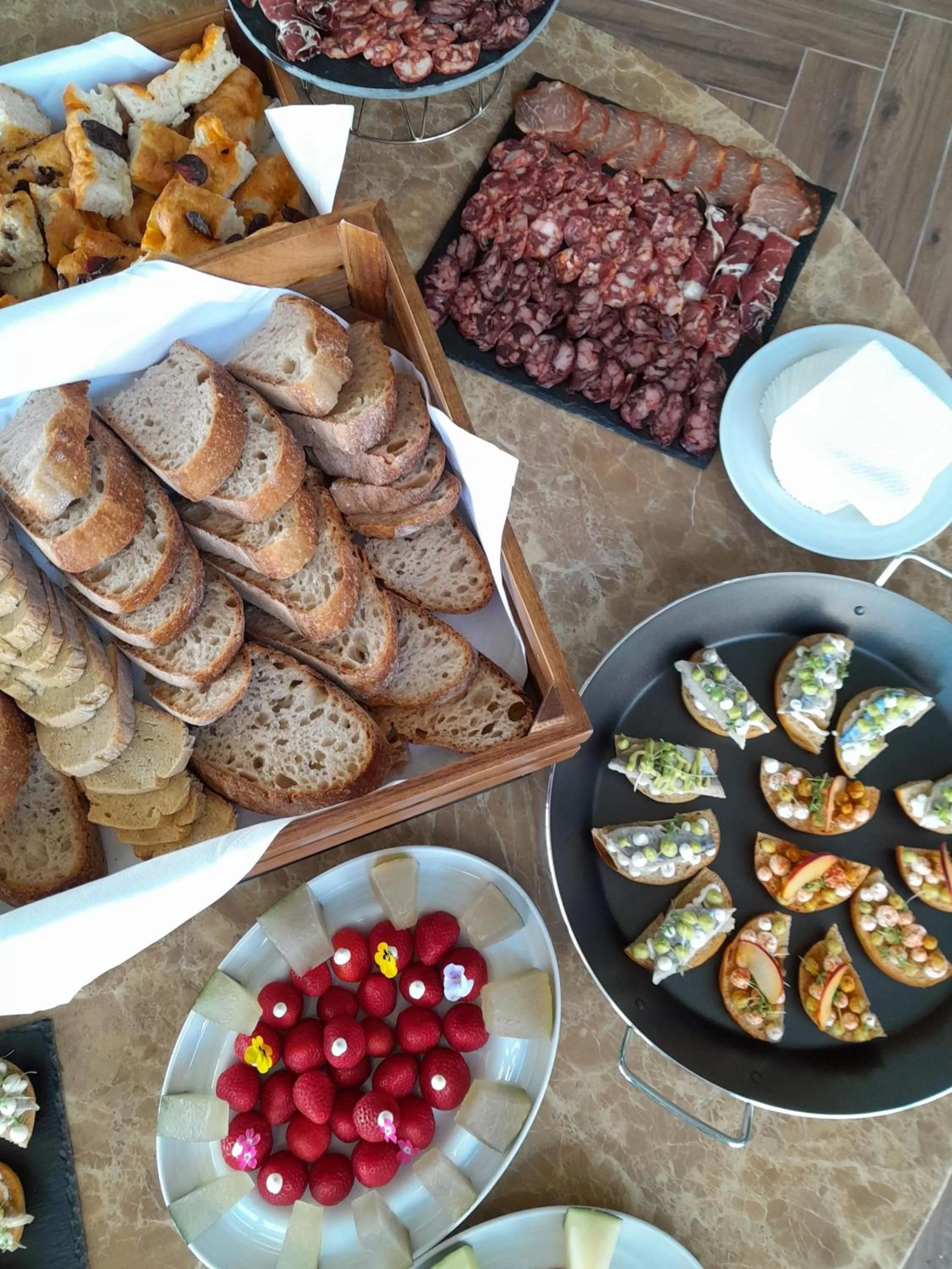 Food and drinks in Sines Sea View Business & Leisure Hotel