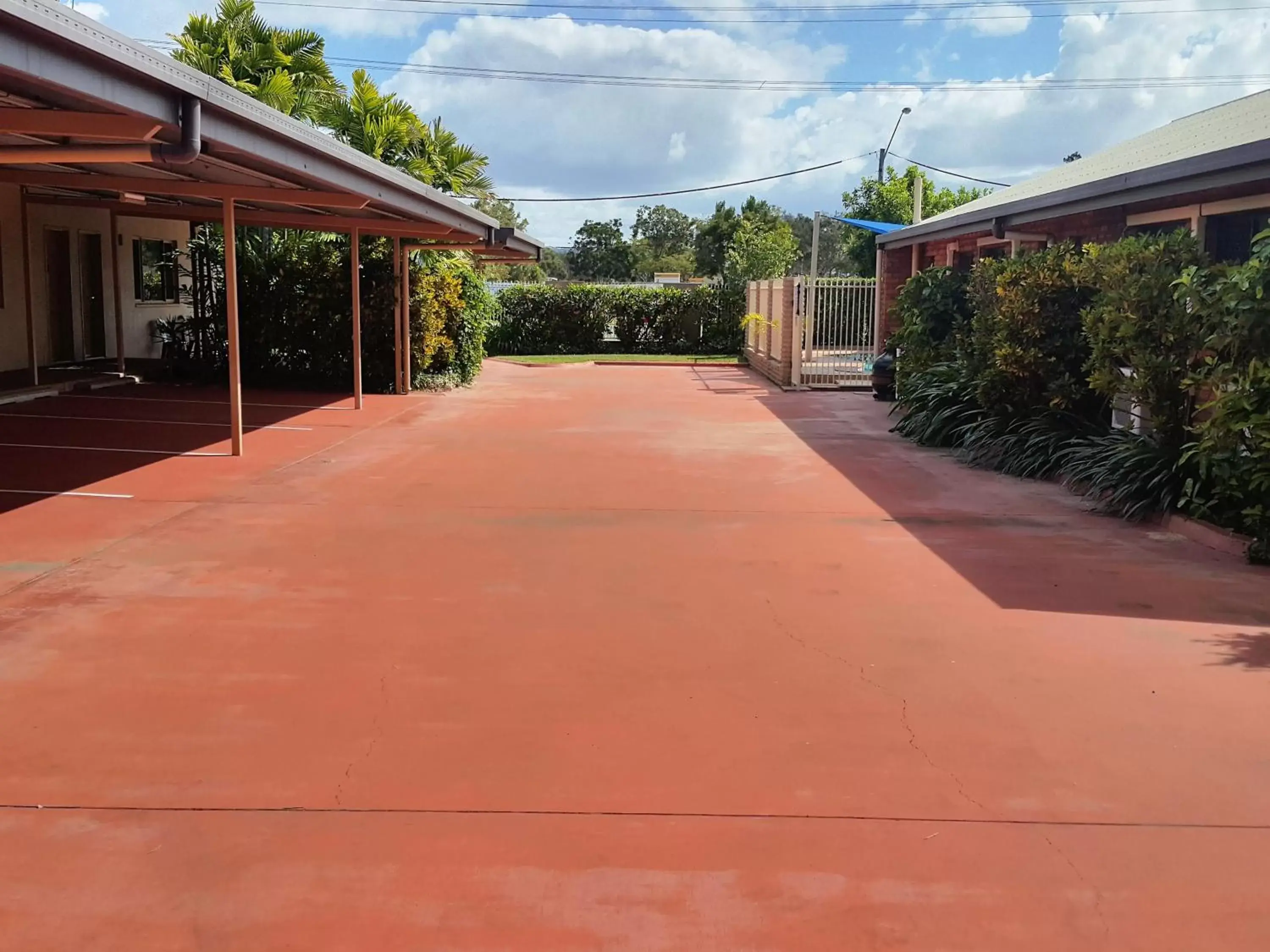 Property building, Facade/Entrance in Cascade Motel In Townsville