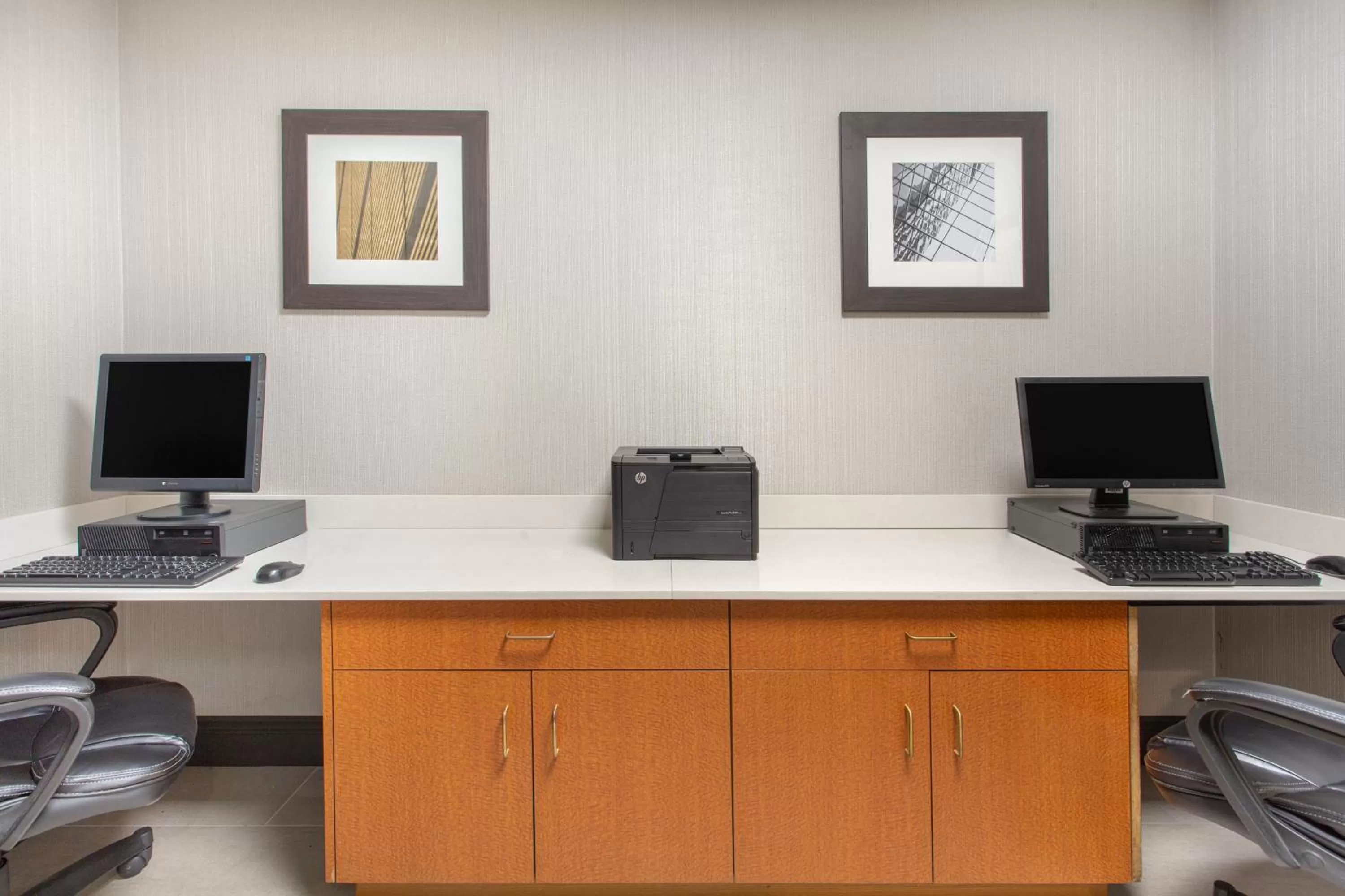 Business facilities in Wingate by Wyndham Mechanicsburg