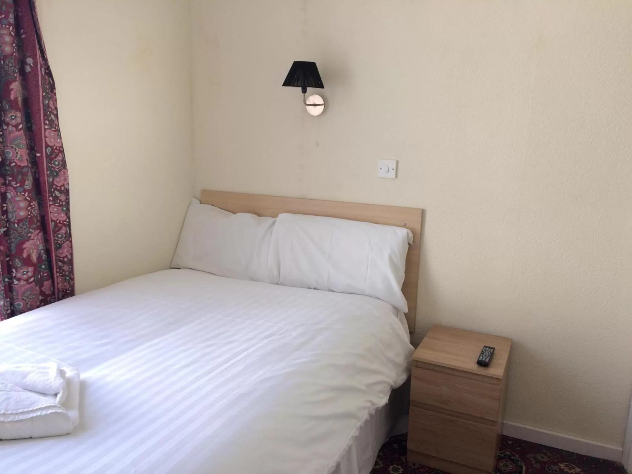 Bedroom, Bed in Lockyer House B&B