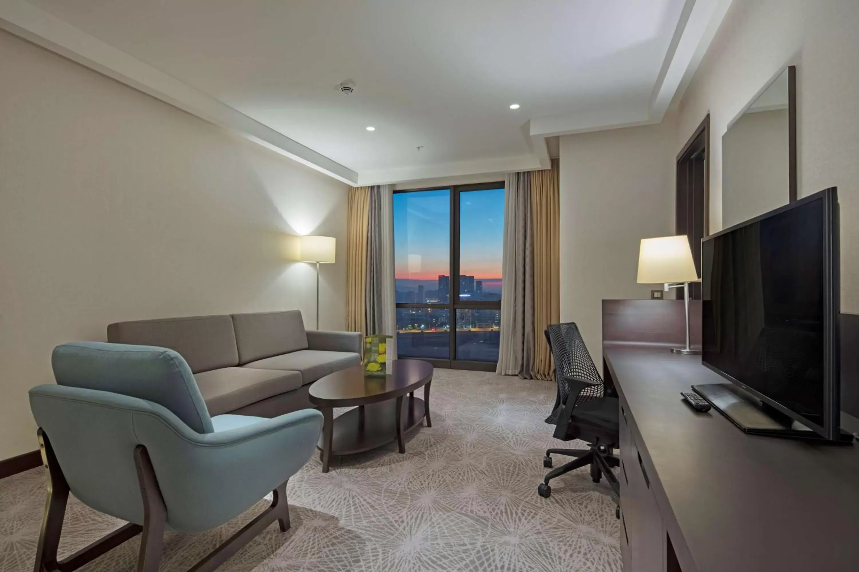 Bedroom, Seating Area in Doubletree by Hilton Istanbul Umraniye