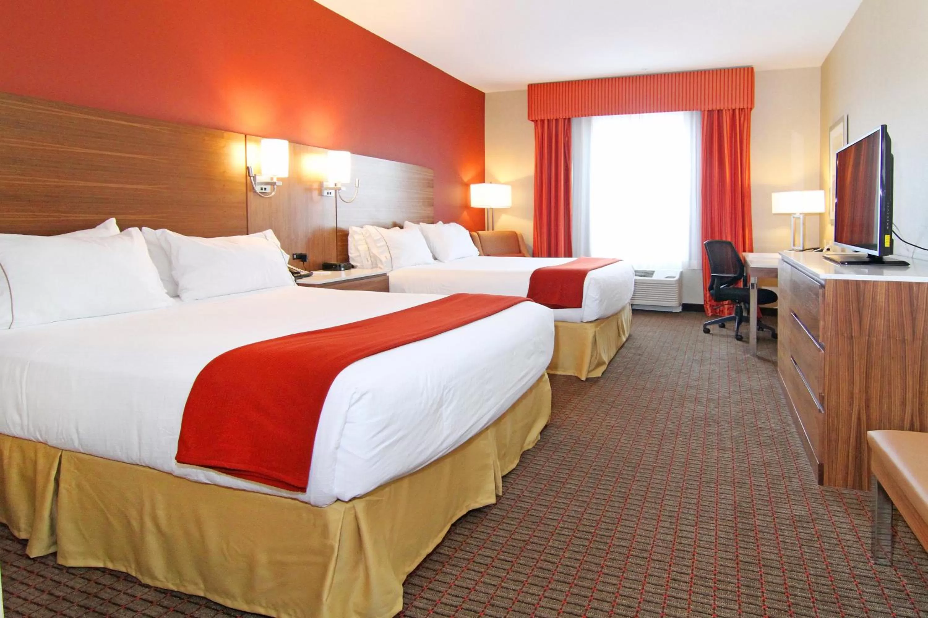 Photo of the whole room, Bed in Holiday Inn Express and Suites Calgary University by IHG