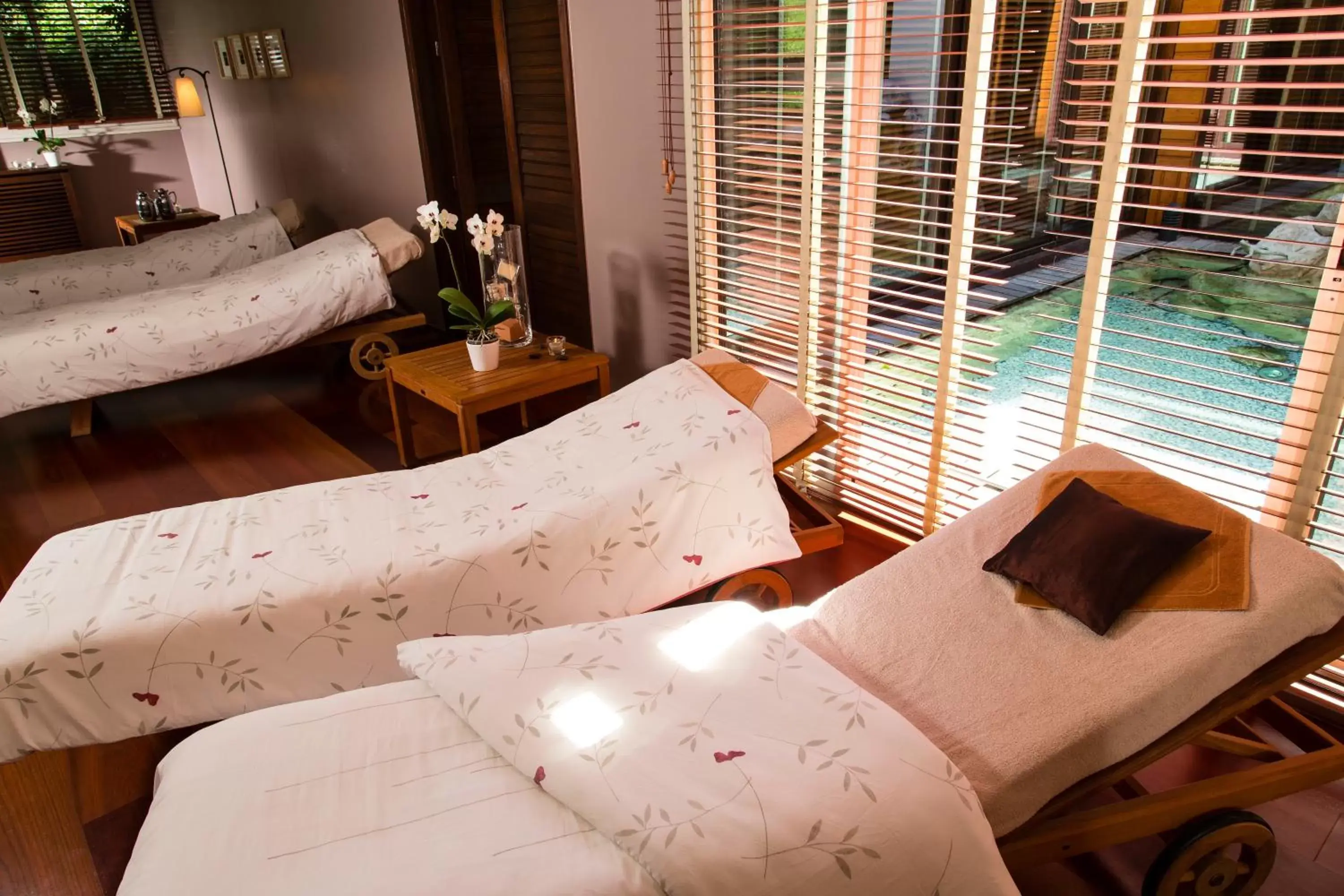 Spa and wellness centre/facilities, Bed in Hôtel Ermitage