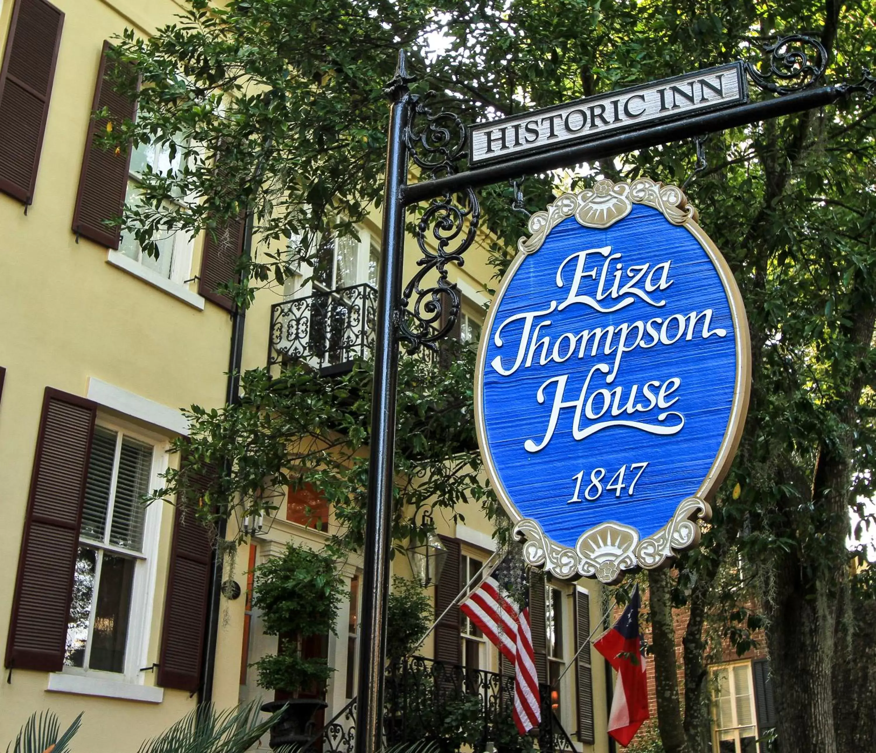 Facade/entrance, Property Logo/Sign in Eliza Thompson House, Historic Inns of Savannah Collection