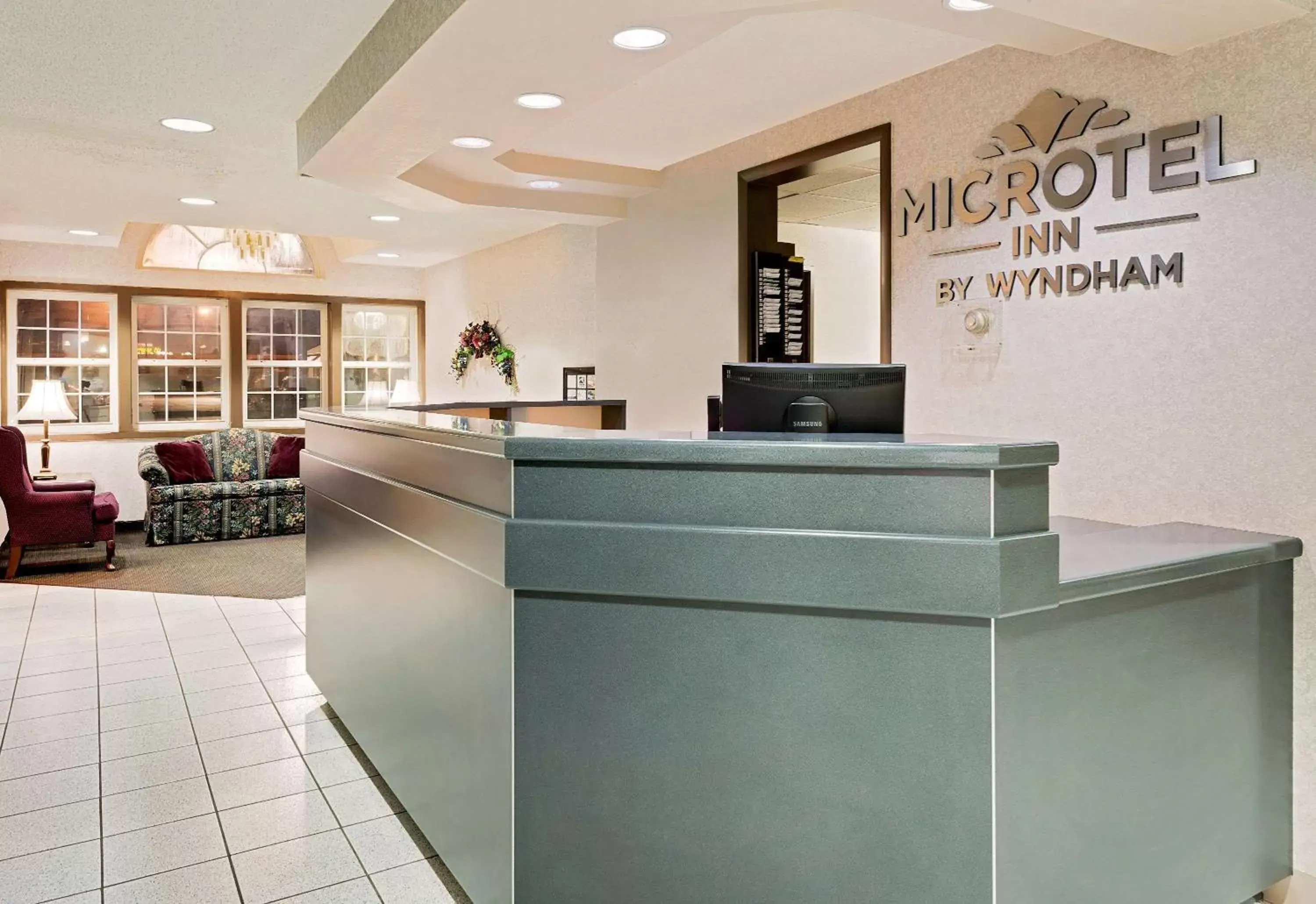 Lobby or reception, Lobby/Reception in Microtel Inn & Suites by Wyndham Joplin