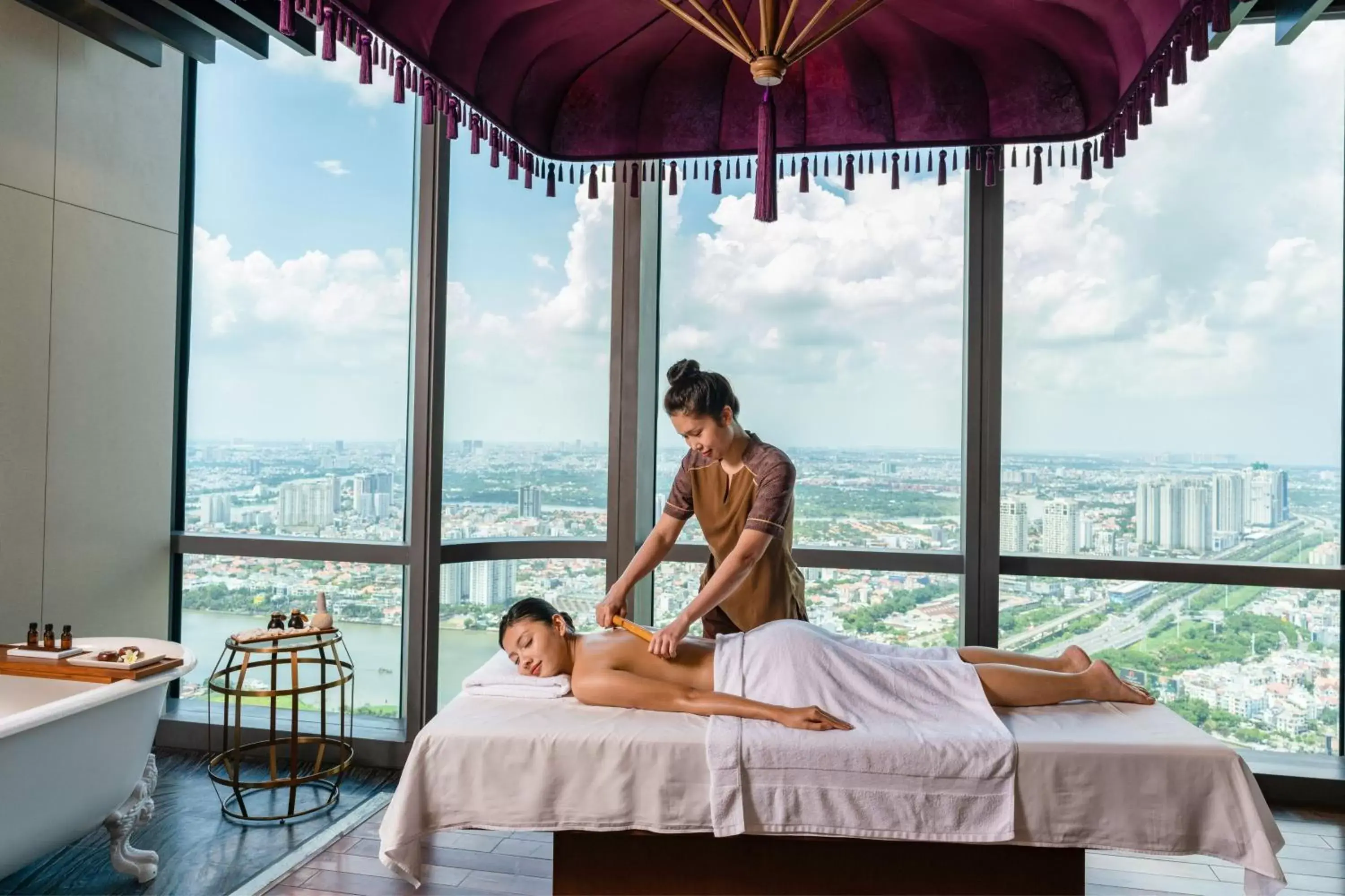 Spa and wellness centre/facilities in Vinpearl Landmark 81, Autograph Collection