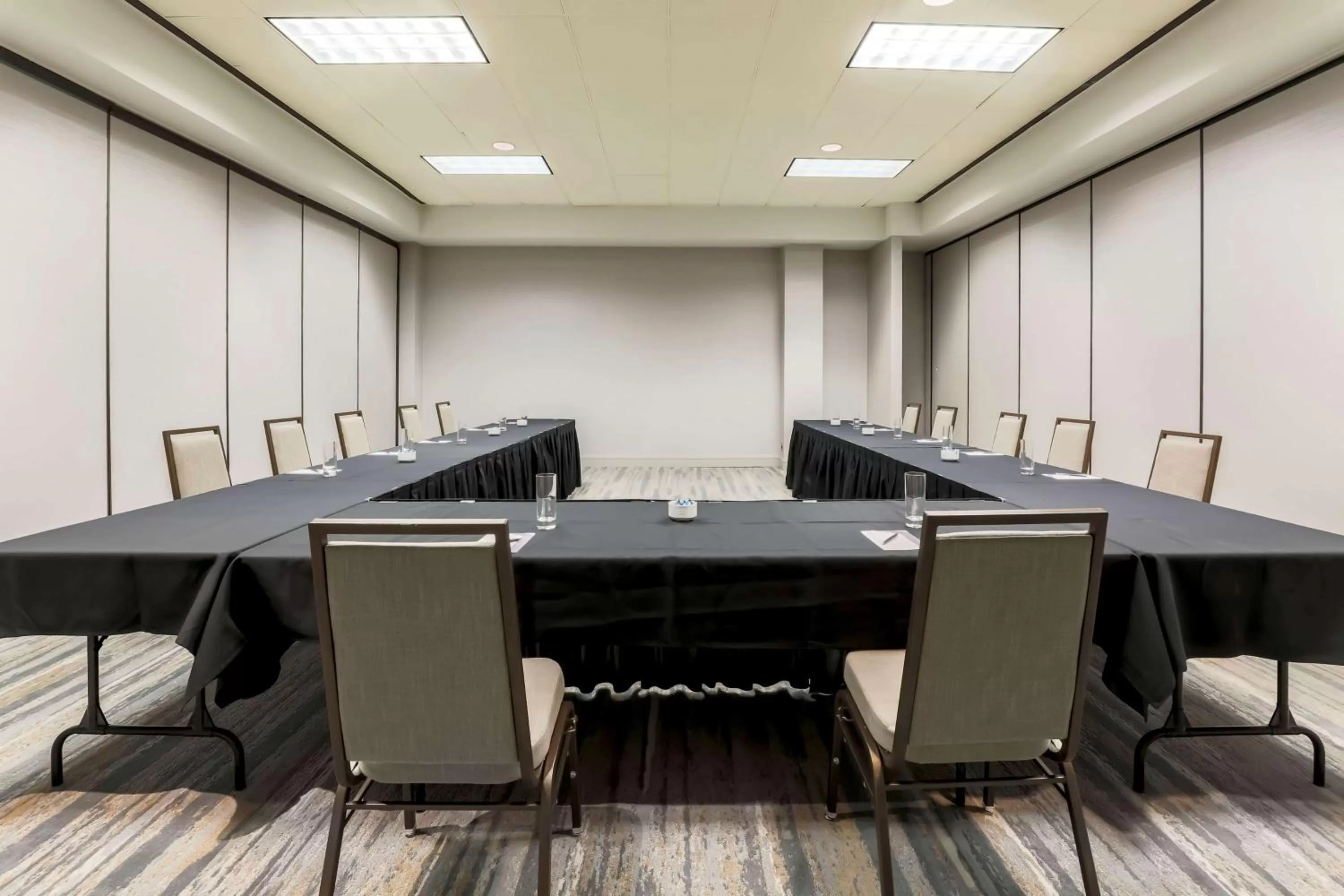Meeting/conference room in Hilton Richardson Dallas, TX