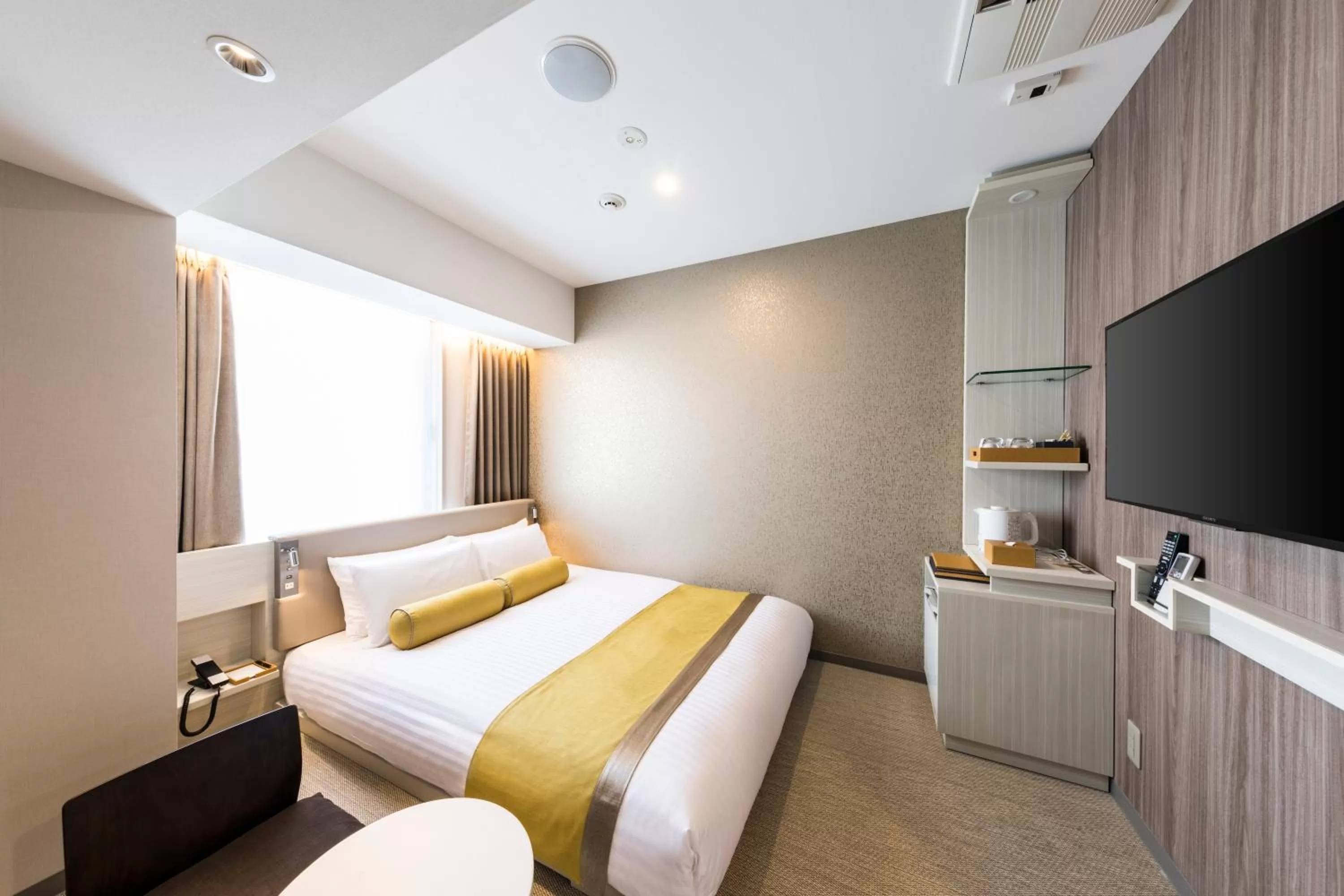 Photo of the whole room, Bed in The Rise Osaka Kitashinchi