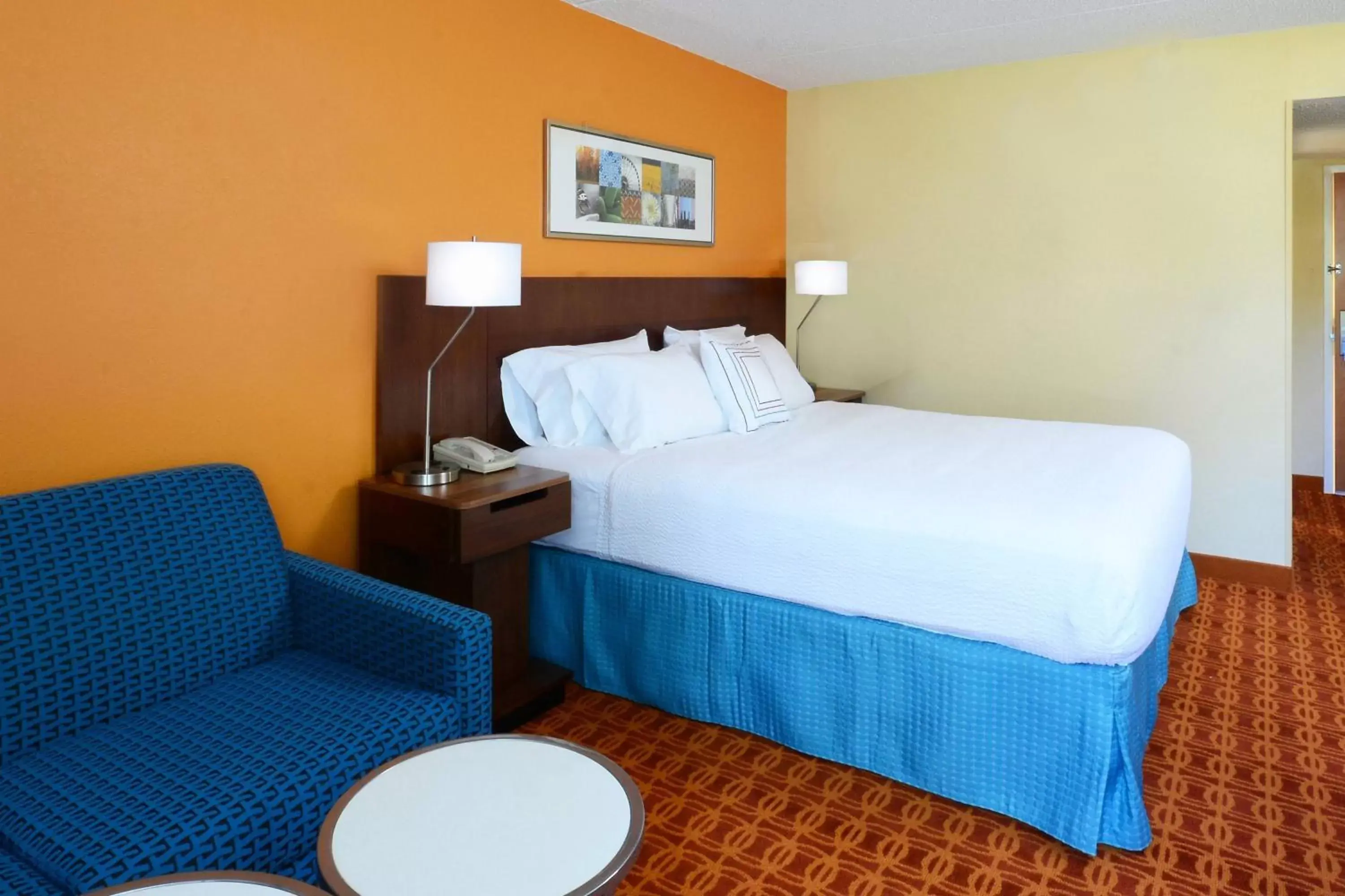 Photo of the whole room, Bed in Fairfield Inn and Suites by Marriott Winston Salem/Hanes