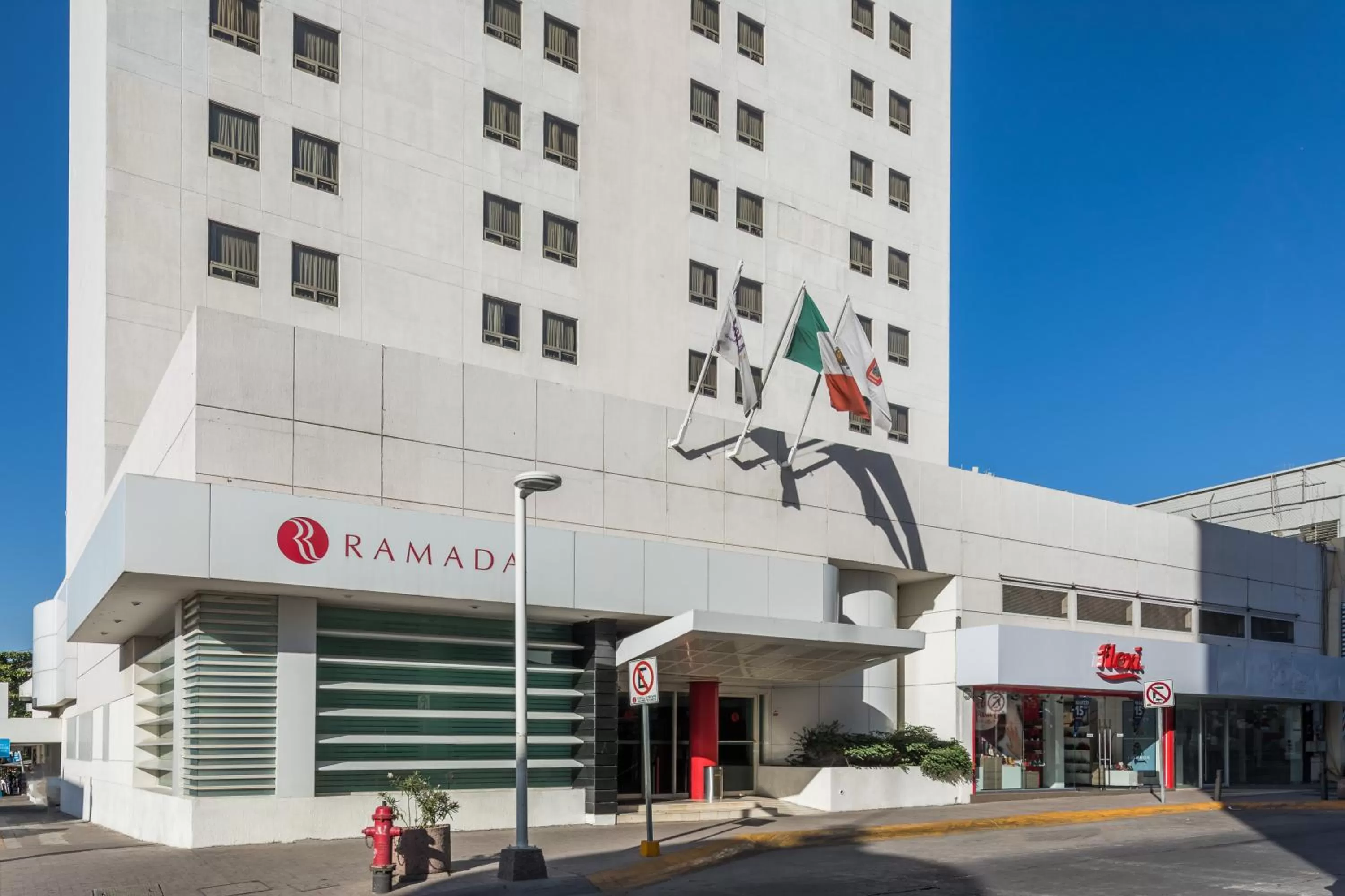 Facade/entrance in Ramada Hola Culiacan