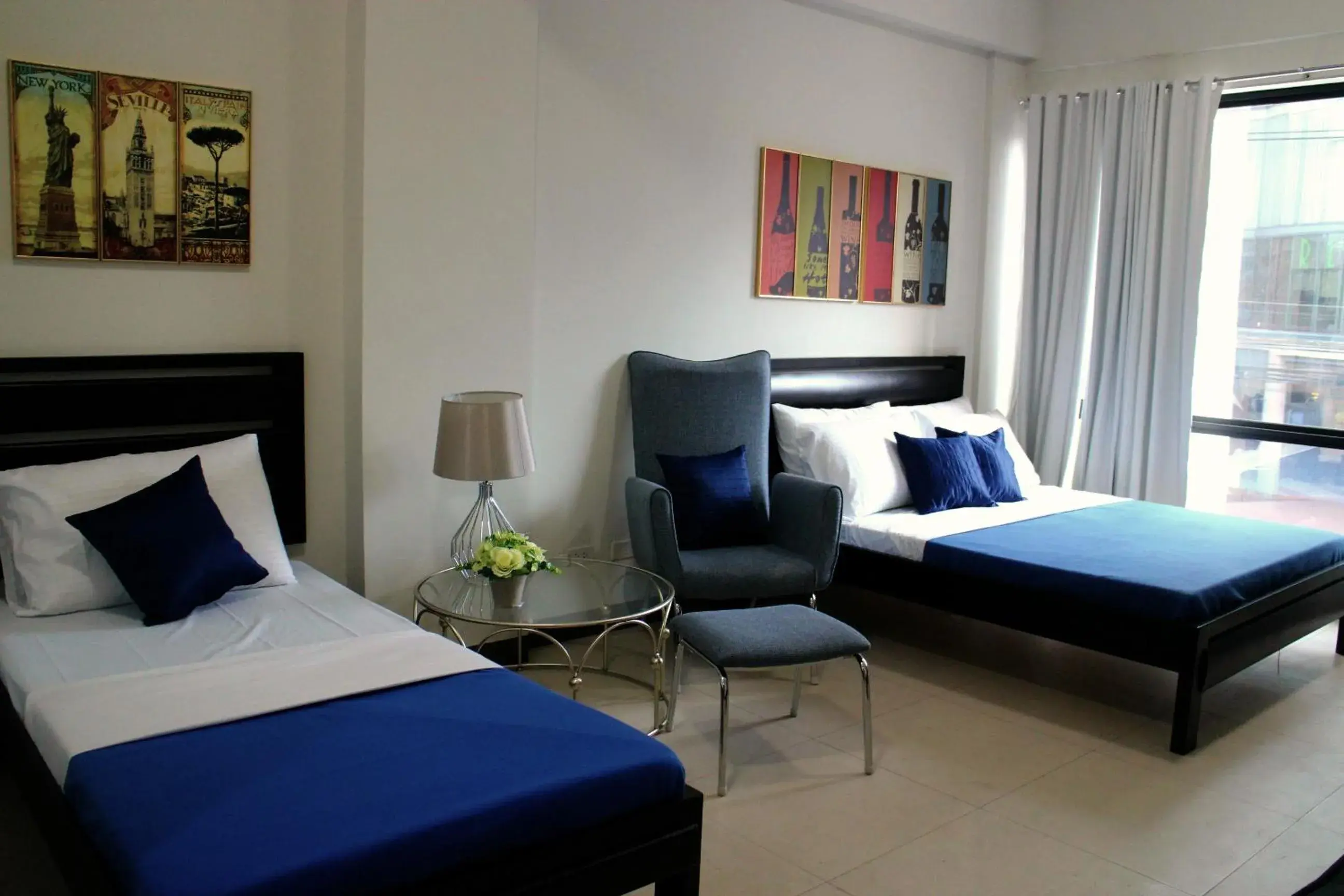 Shower, Bed in Ortigas Budget Hotel - Kapitolyo