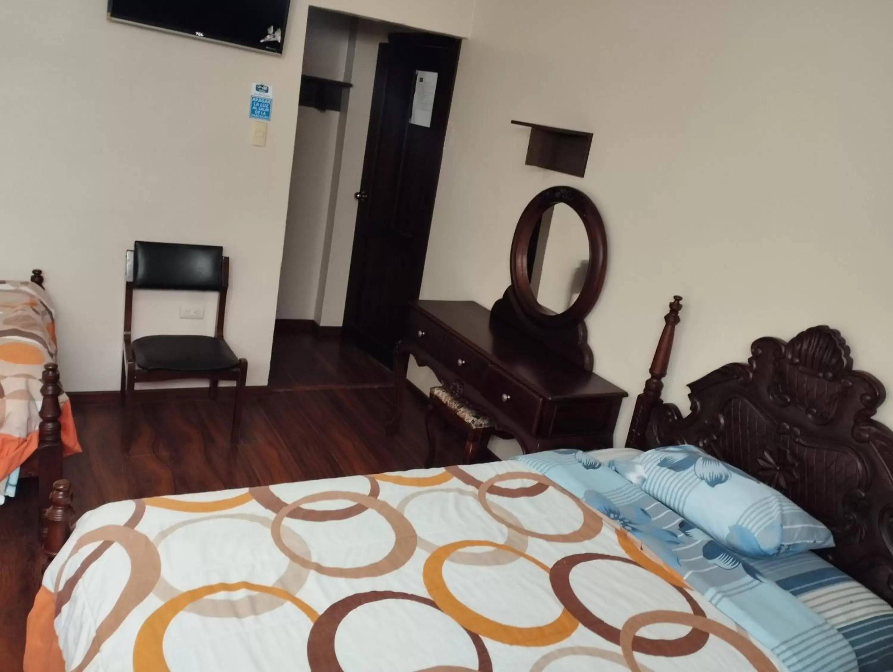 Single Room with Private Bathroom in HOTEL SARAGURO LOJA Single Room with Private Bathroom in HOTEL SARAGURO LOJA