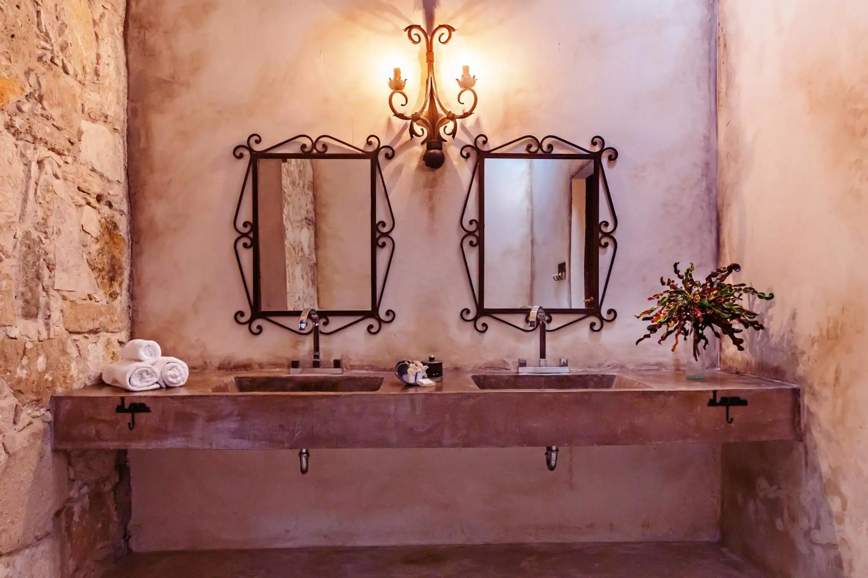 Bathroom in Hacienda Sacnicte