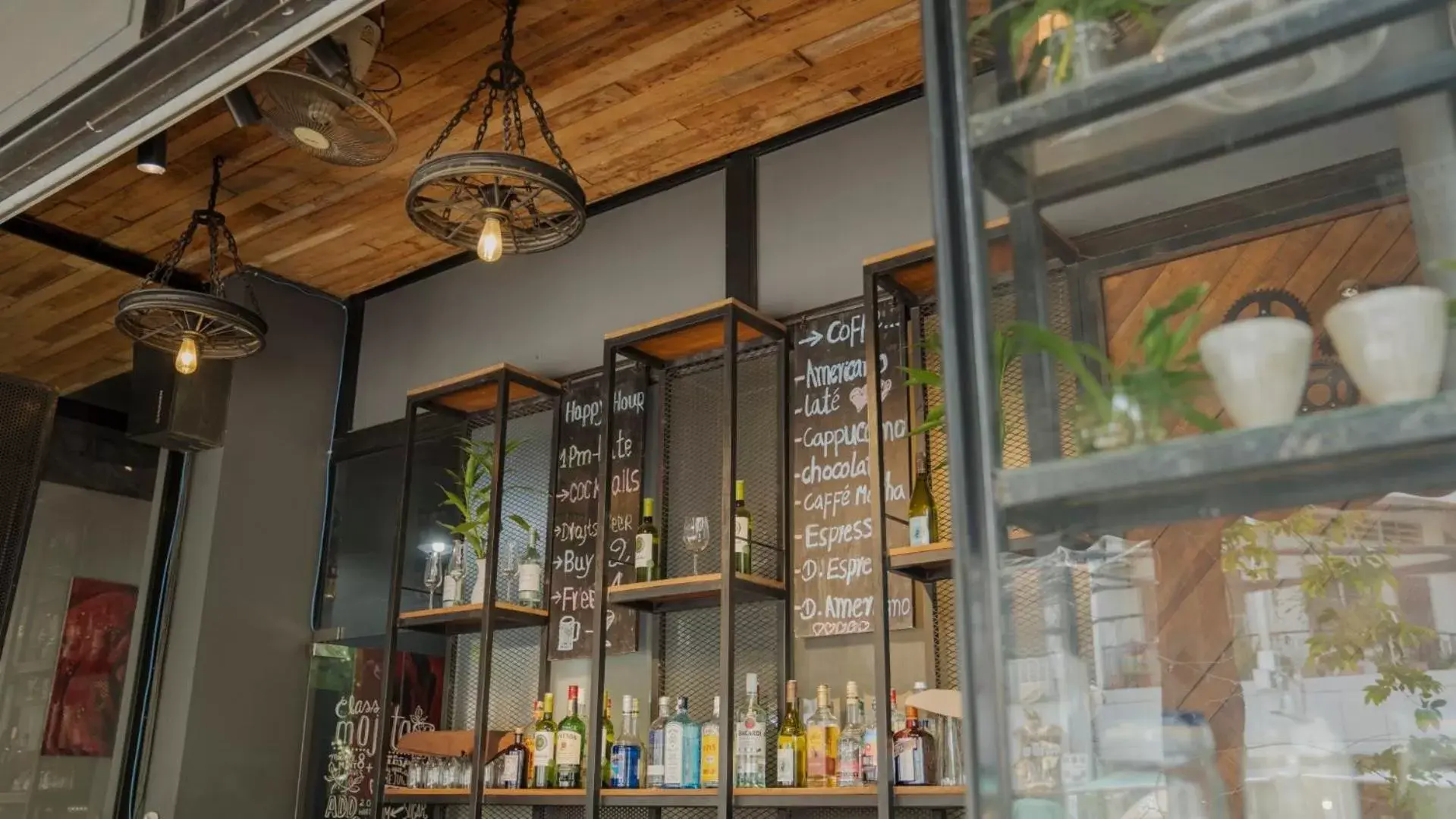 Restaurant/places to eat in Monsoon Bassac Hotel Restaurant/places to eat in Monsoon Bassac Hotel