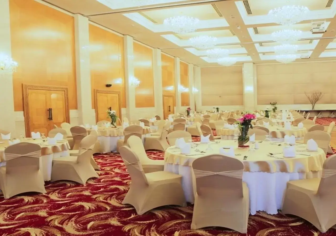 Banquet/Function facilities, Banquet Facilities in Grand Hotel