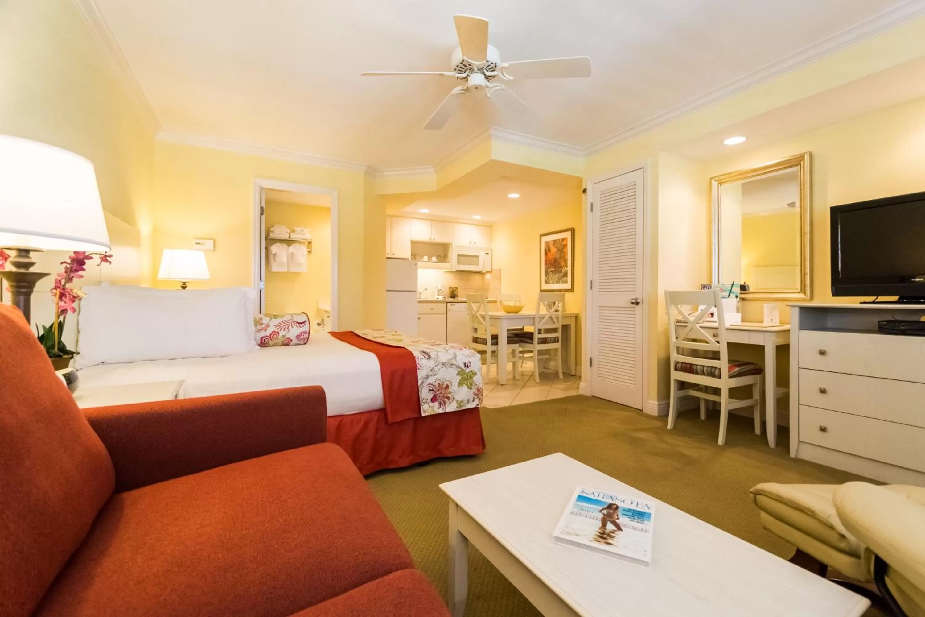 Bed in Inn at the Beach-Venice FLORIDA