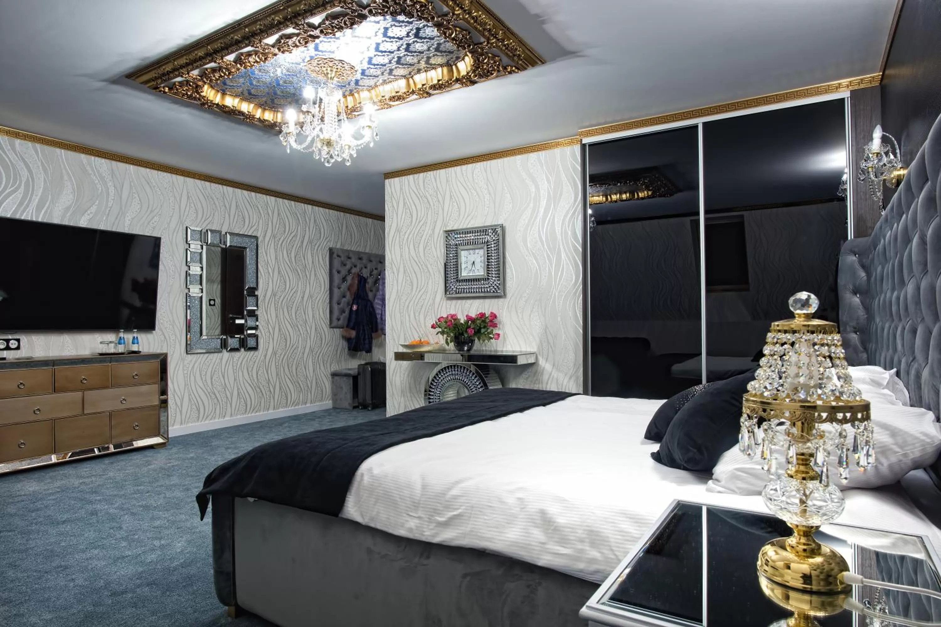 Photo of the whole room, Bed in Hotel Campari