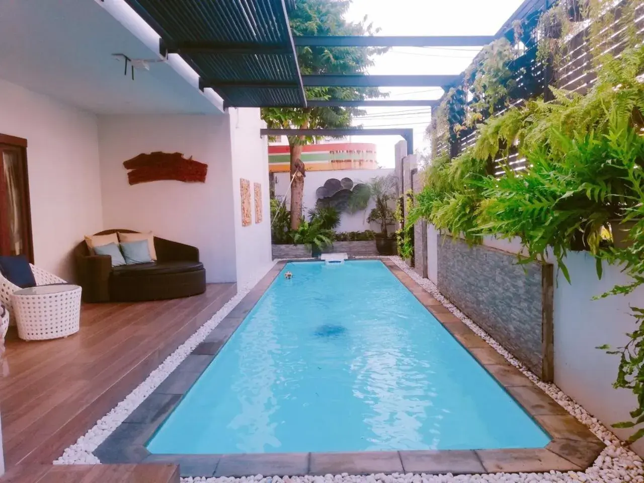 Patio, Swimming Pool in Yotaka Boutique Hotel Bangkok