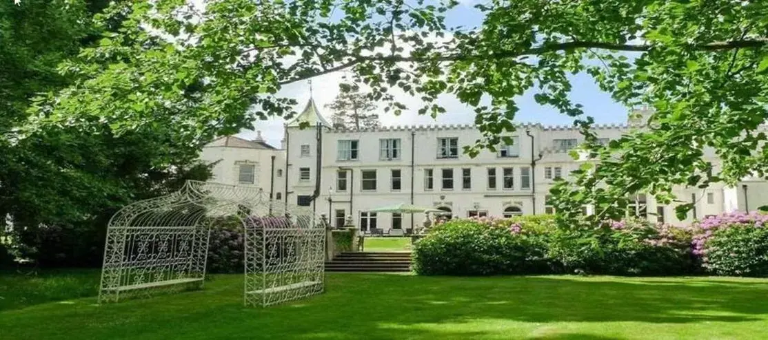 Property Building in Botleigh Grange Hotel