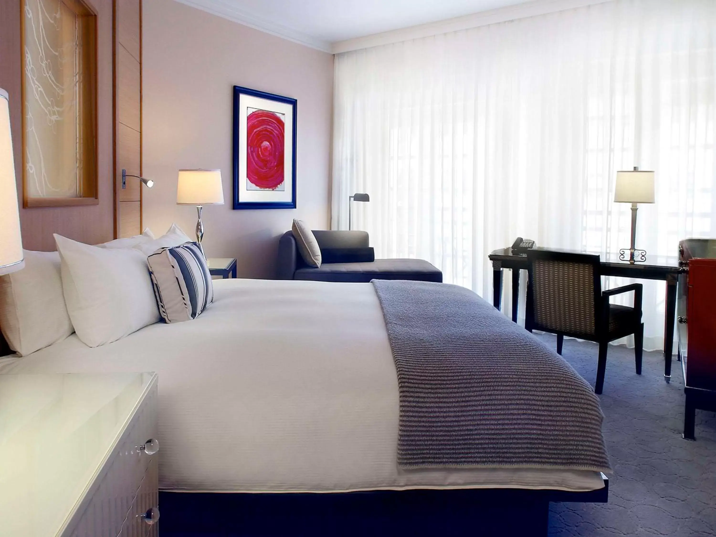Bedroom, Bed in Hotel Sofitel Los Angeles at Beverly Hills