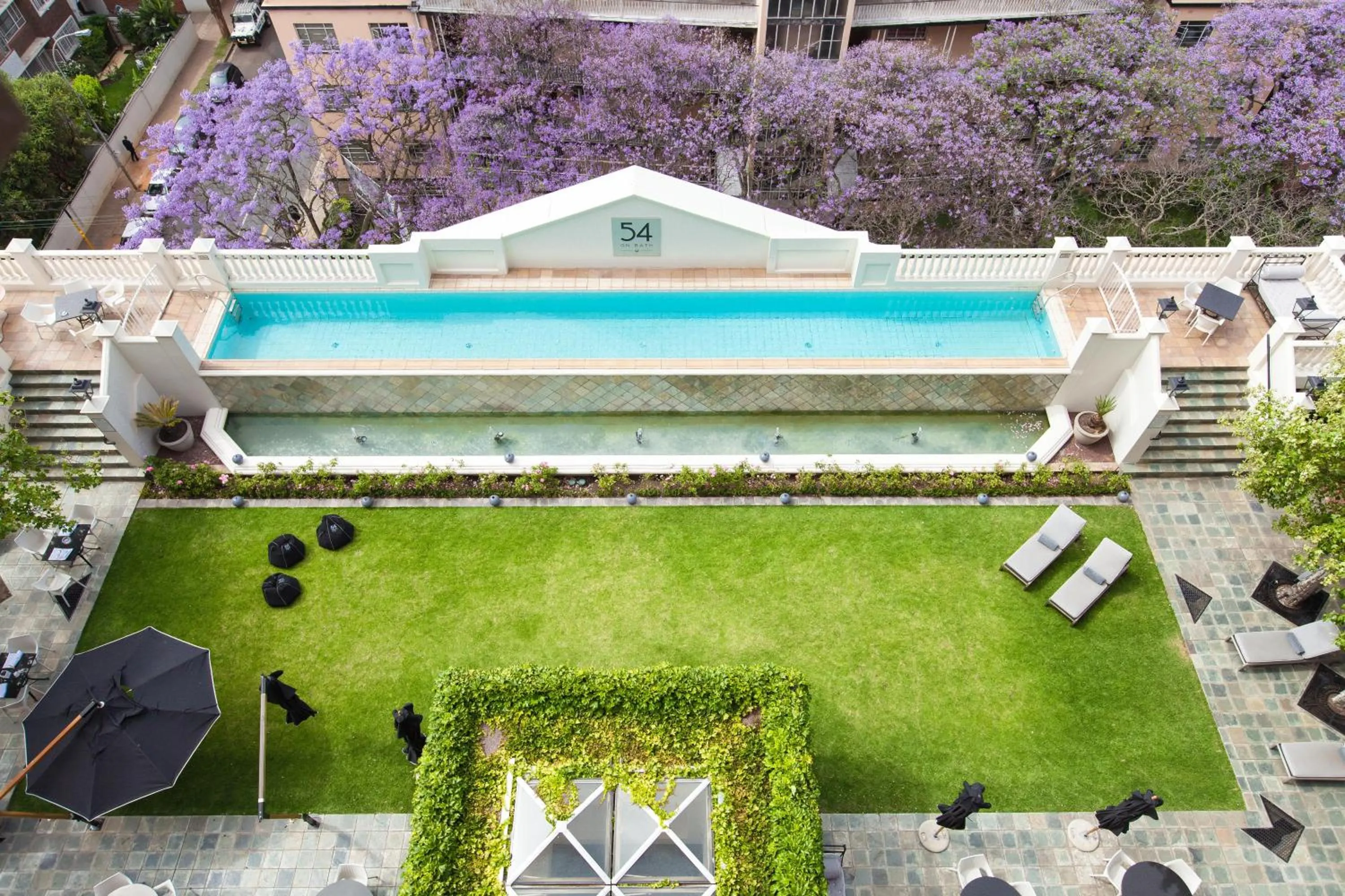 Pool view in 54 on Bath, Johannesburg Rosebank